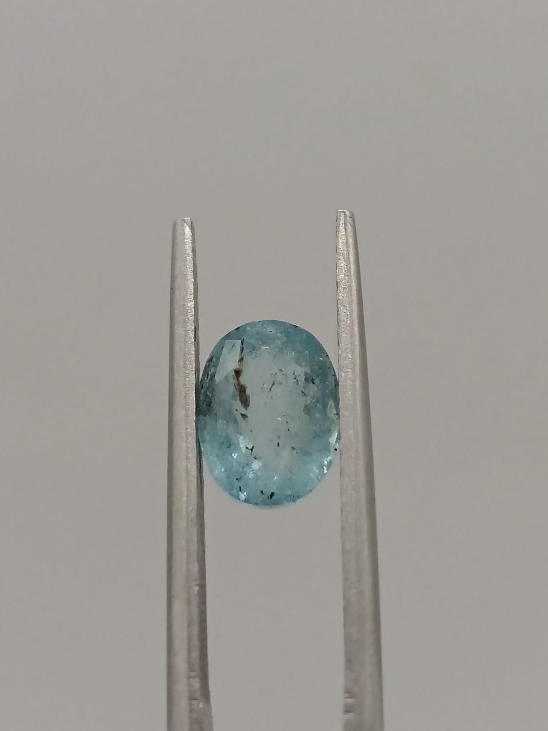 Aguamarina ovalada de 1.57ct