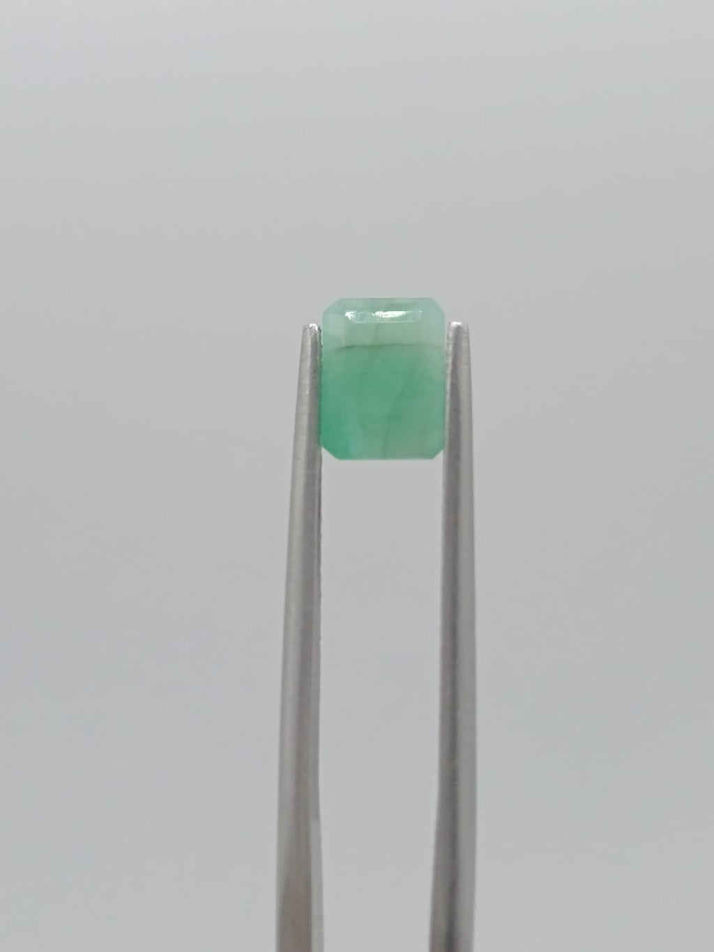 Esmeralda brasileña rectangular de 0.97ct