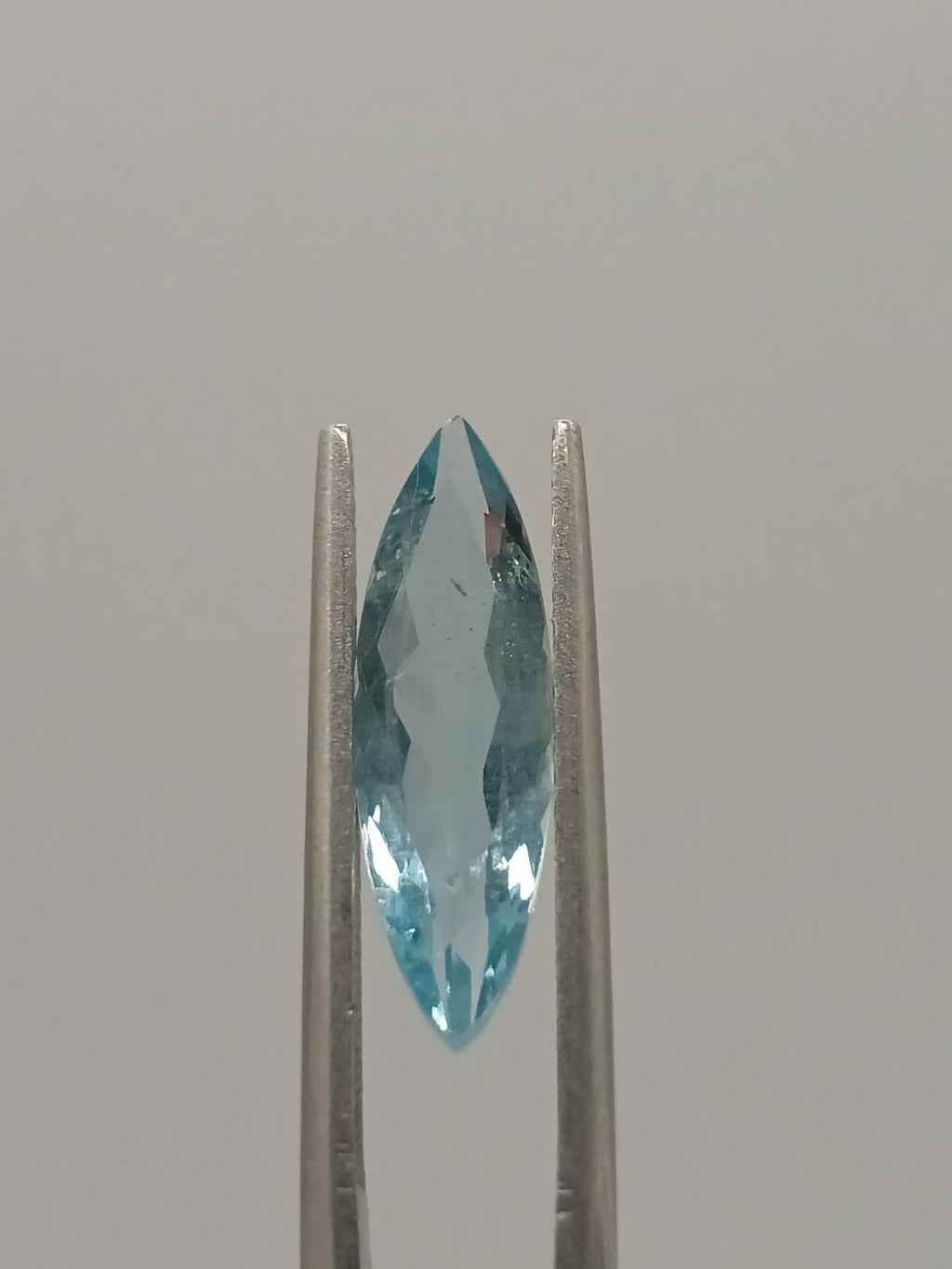 Aguamarina corte marquise de 2.07ct