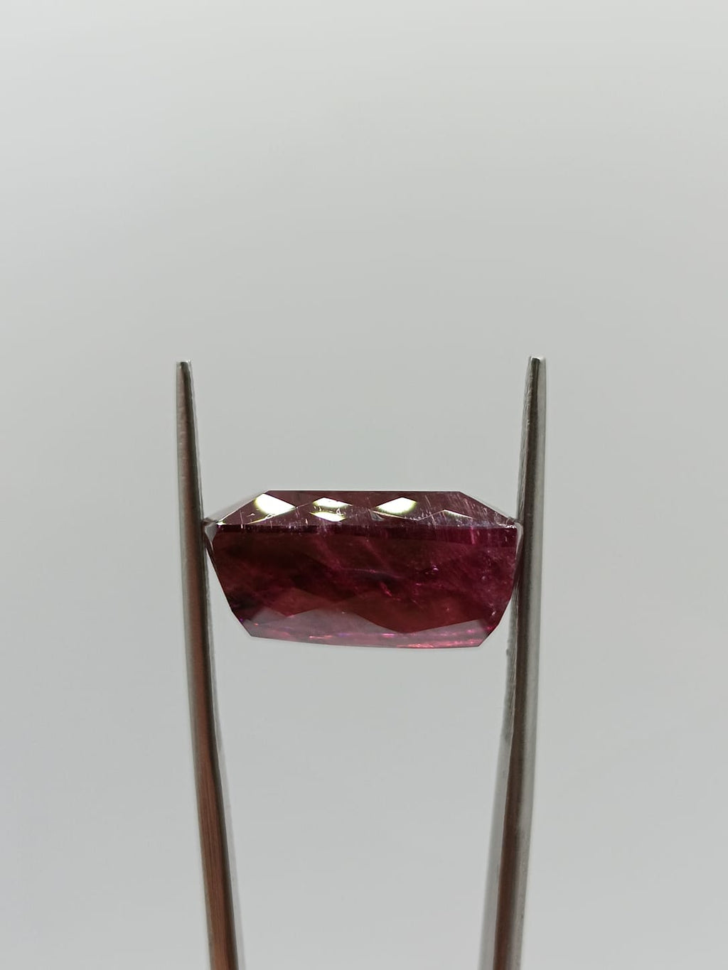 Turmalina rubelita cuadrada 20.80ct