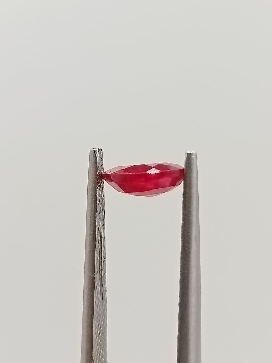 Rubí forma de gota de 0.83ct