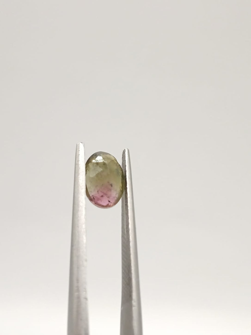 Turmalina sandia ovalada de 1.14ct