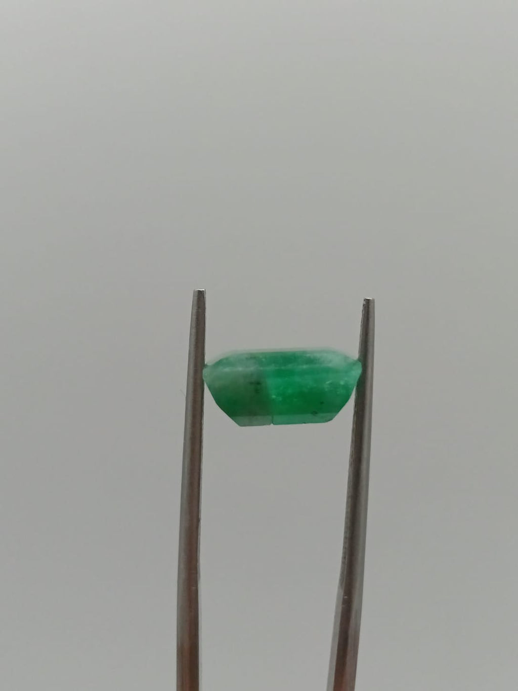 Esmeralda brasileña rectangular de 3.28ct