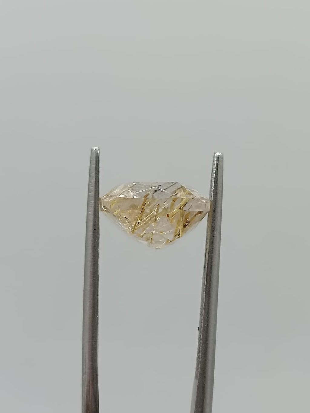 Cuarzo rutilado rectangular de 6.77ct