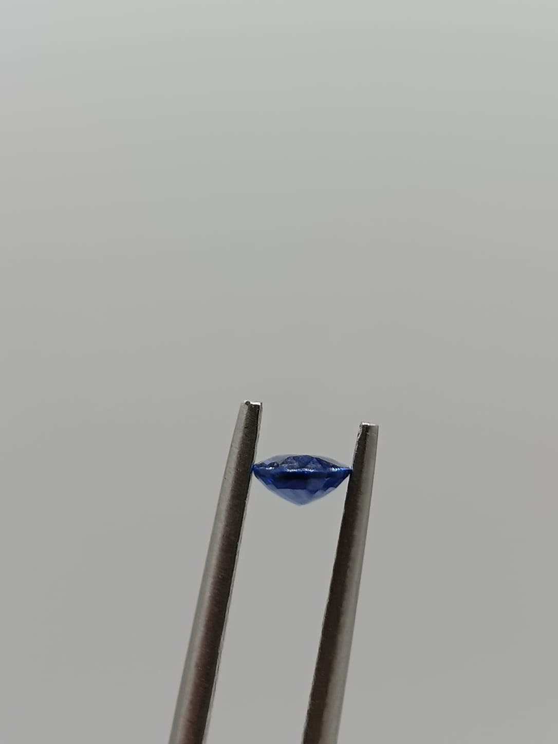 Zafiro ovalado de 0.44ct