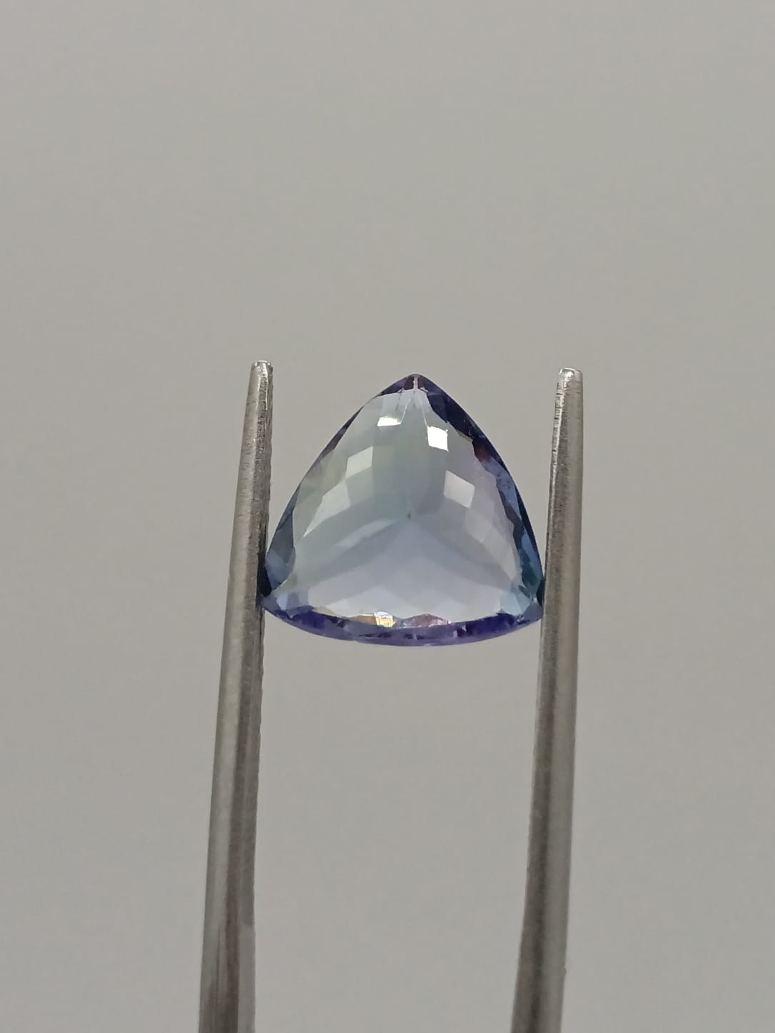 Tanzanita corte trillion de 3.44ct