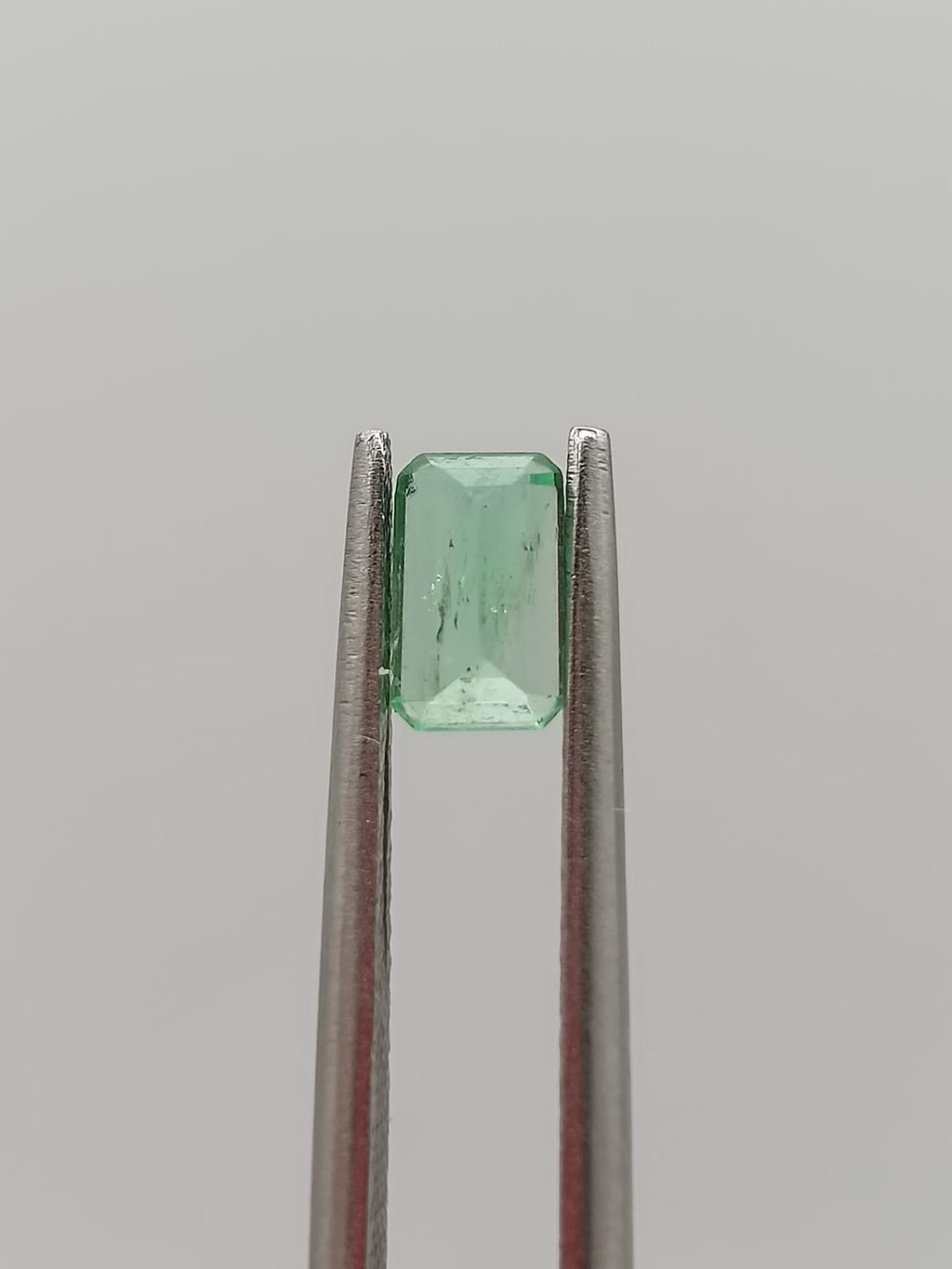 Esmeralda colombiana rectangular de 0.51ct