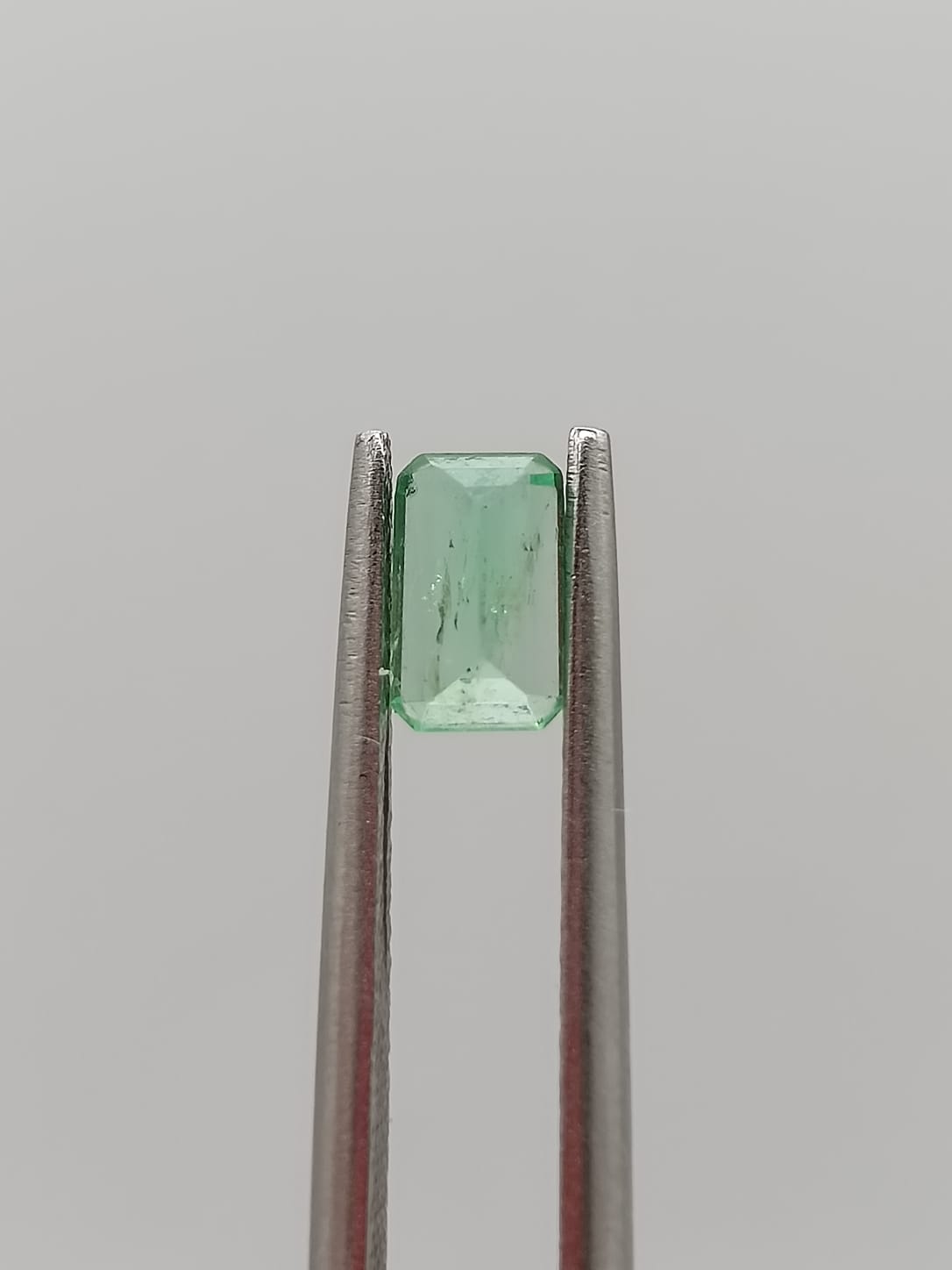 Esmeralda colombiana rectangular de 0.51ct