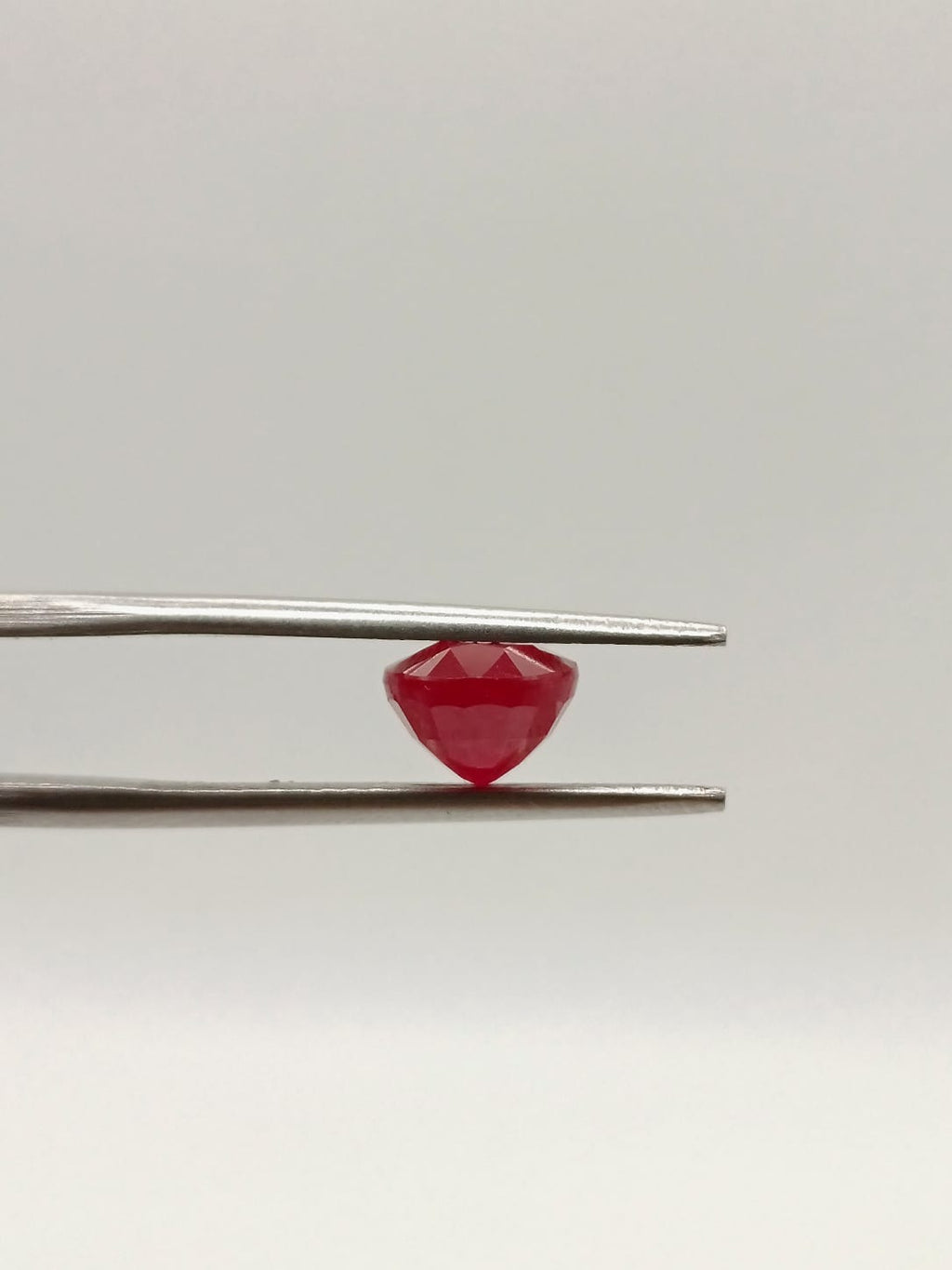 Rubí ovalado de 2.91ct