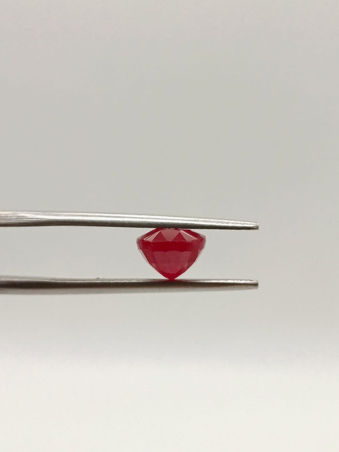 Rubí ovalado de 2.91ct