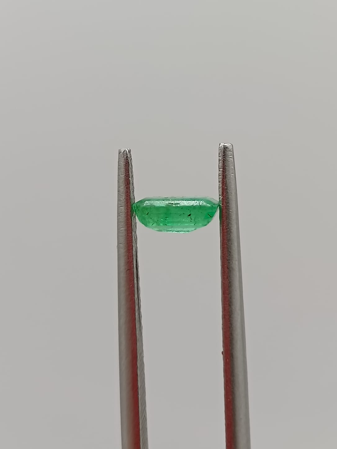 Esmeralda colombiana rectangular de 0.39ct