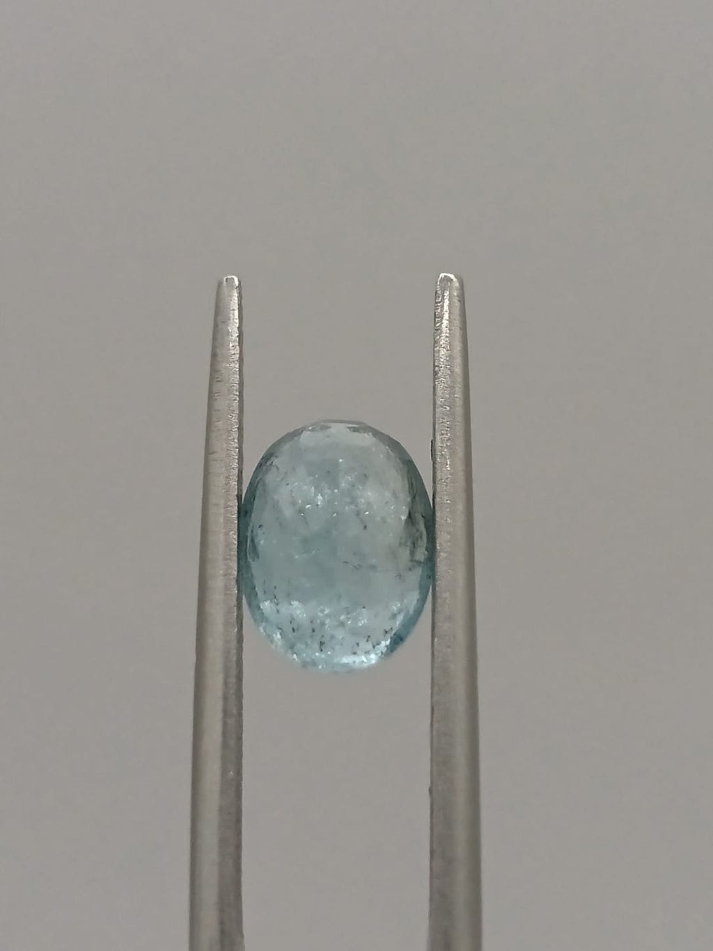 Aguamarina ovalada de 1.57ct