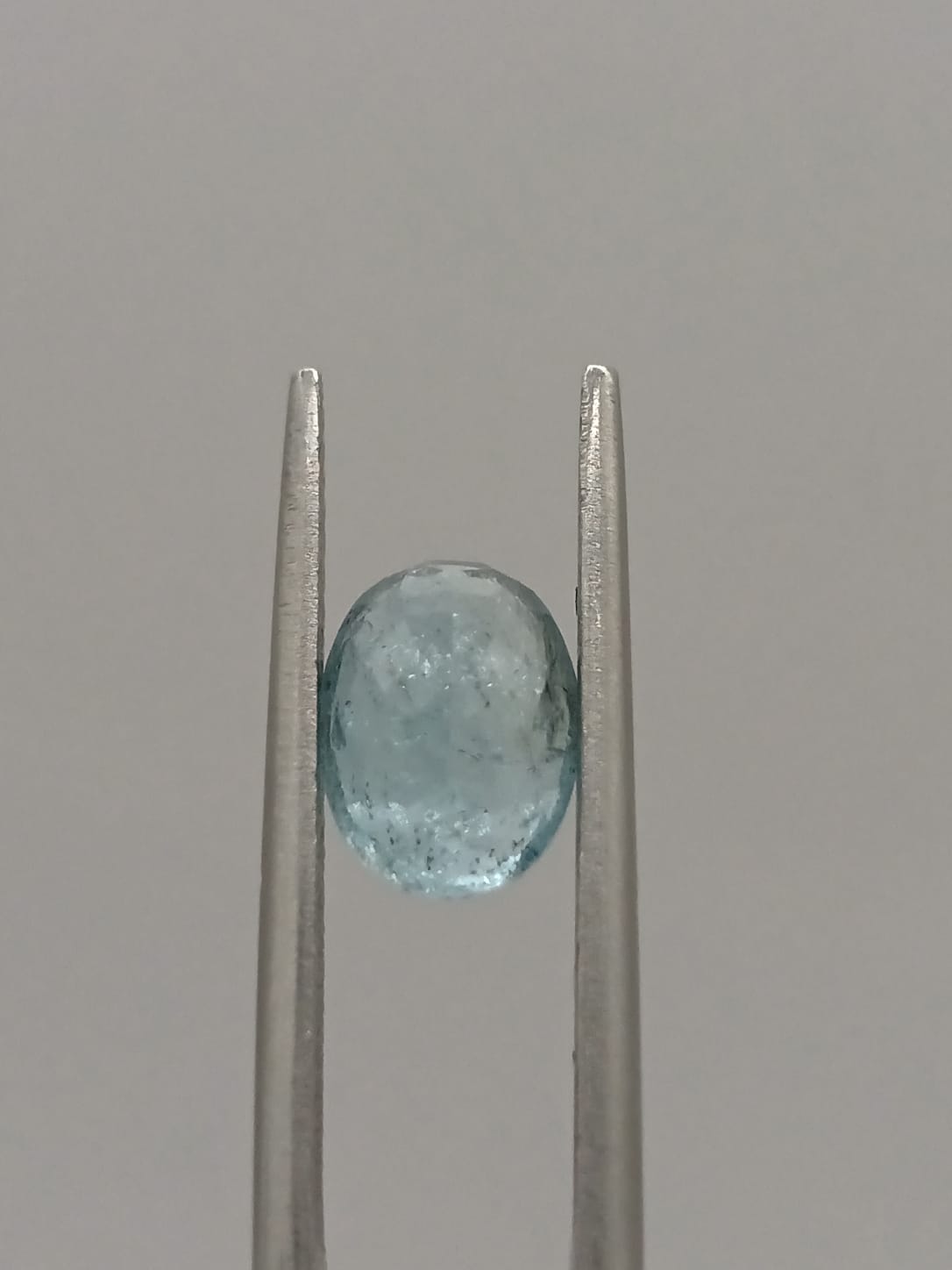 Aguamarina ovalada de 1.57ct
