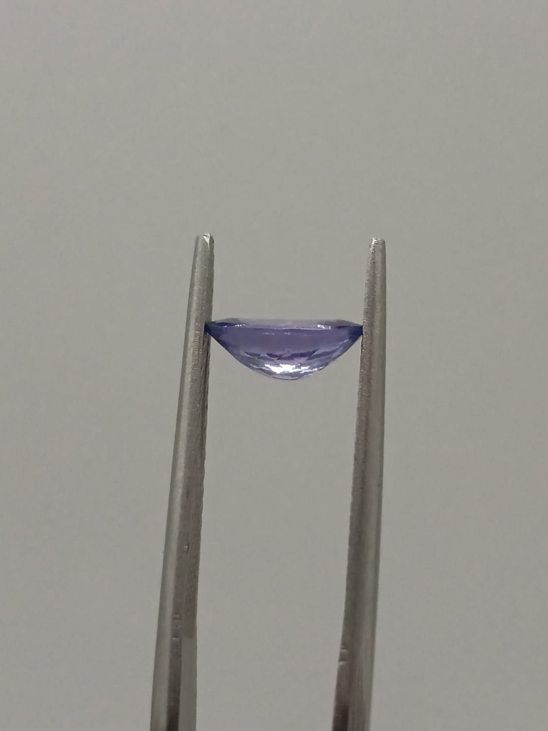 Tanzanita ovalada de 1.08ct