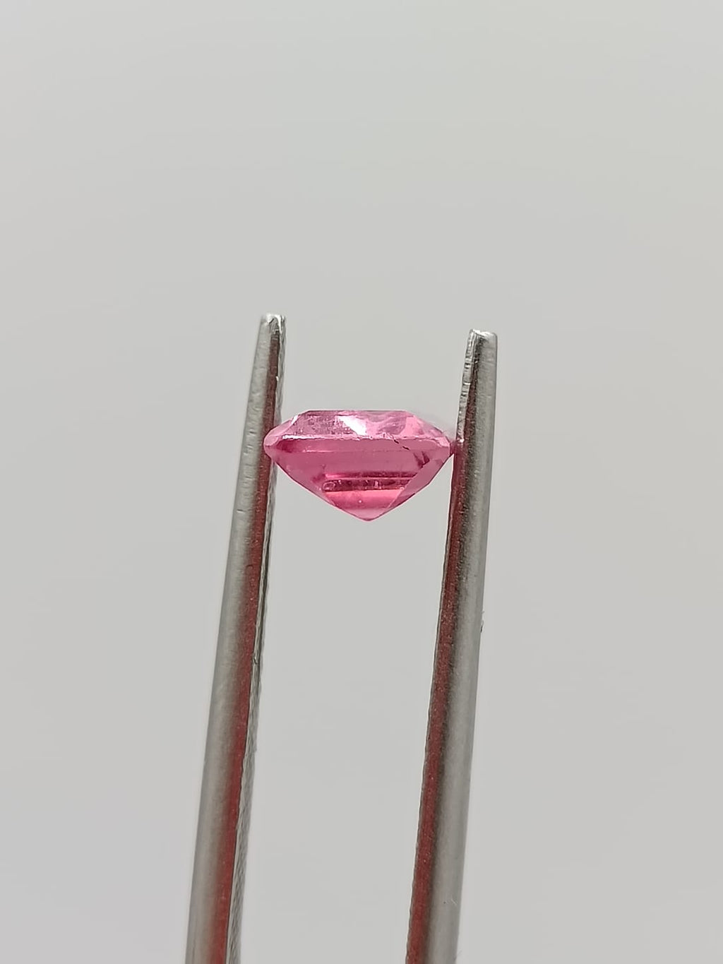 Turmalina rosa rectangular de 1.32ct