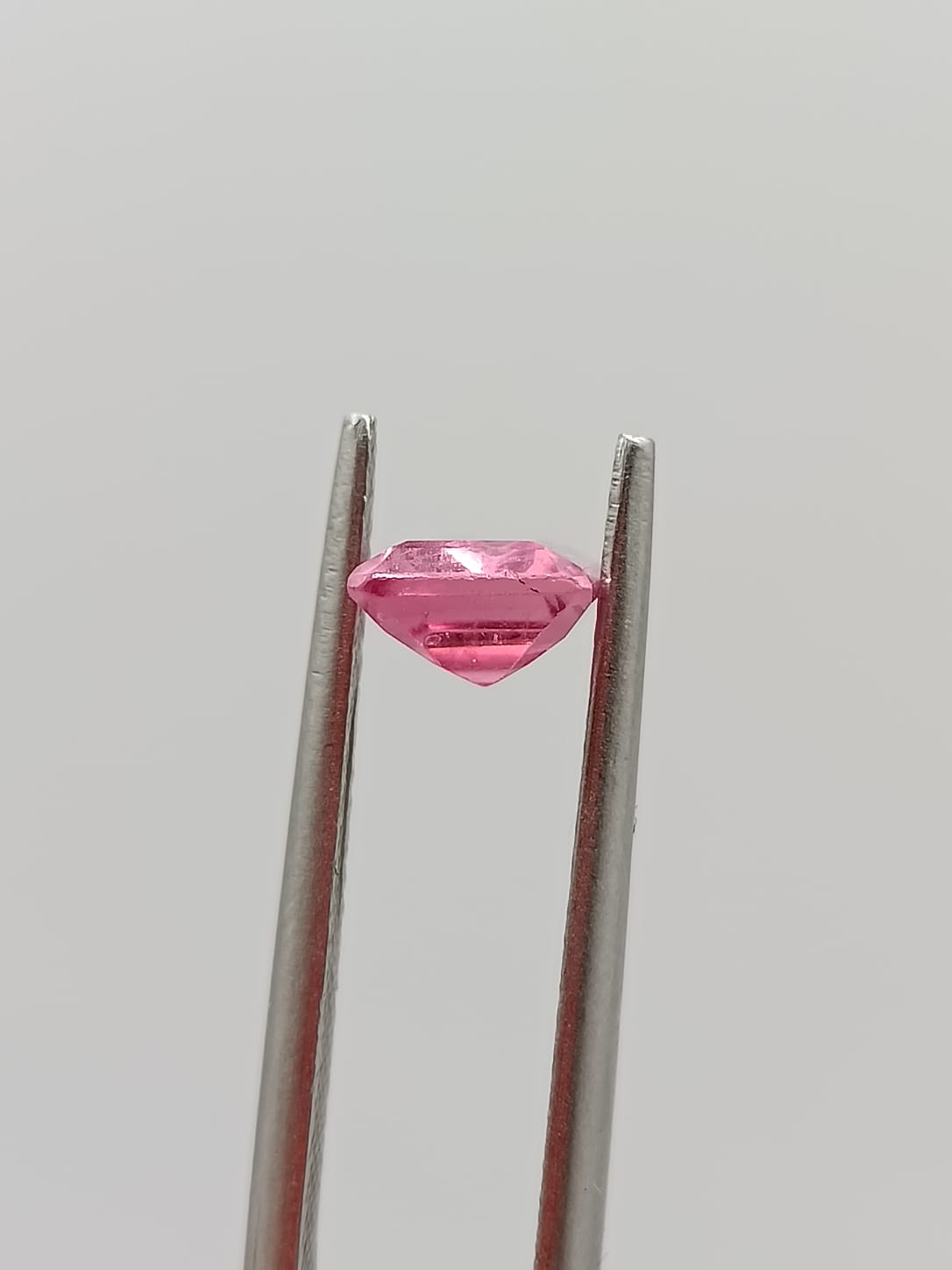 Turmalina rosa rectangular de 1.32ct
