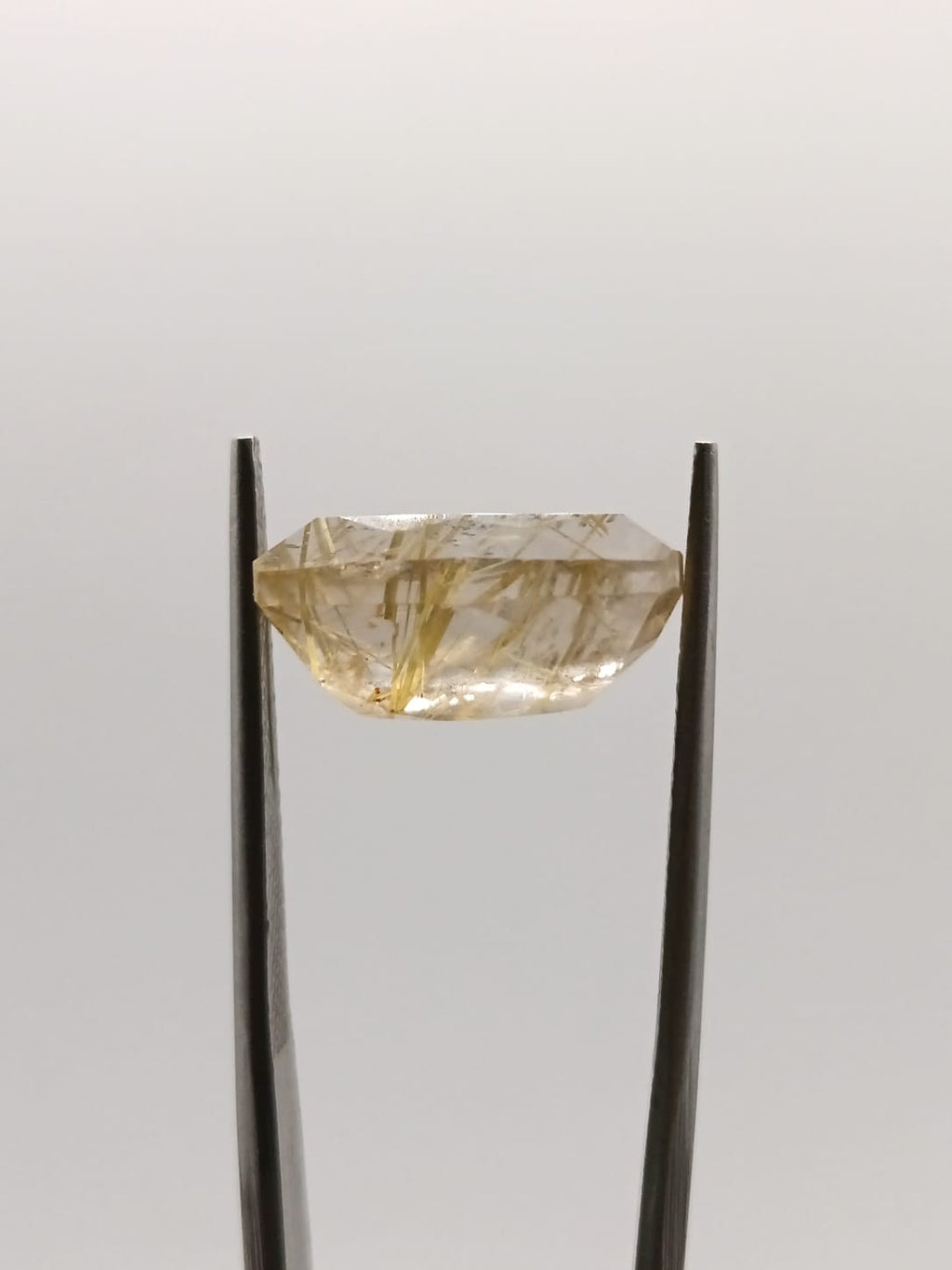 Cuarzo rutilado rectangular de 7.10ct