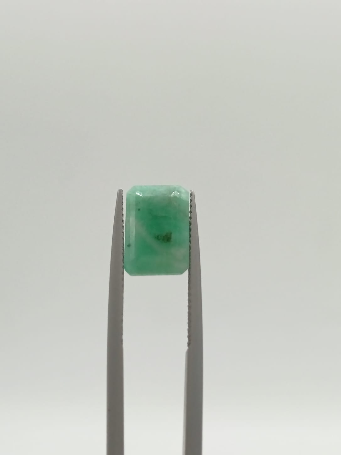 Esmeralda brasileña rectangular de 3.75ct