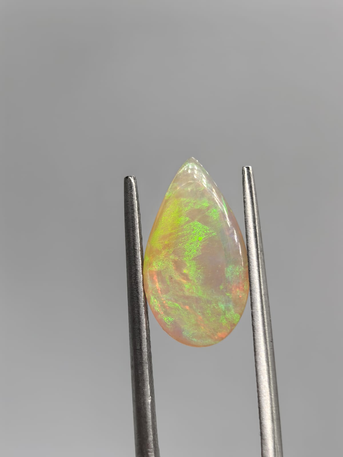 Ópalo forma de gota de 2.30ct