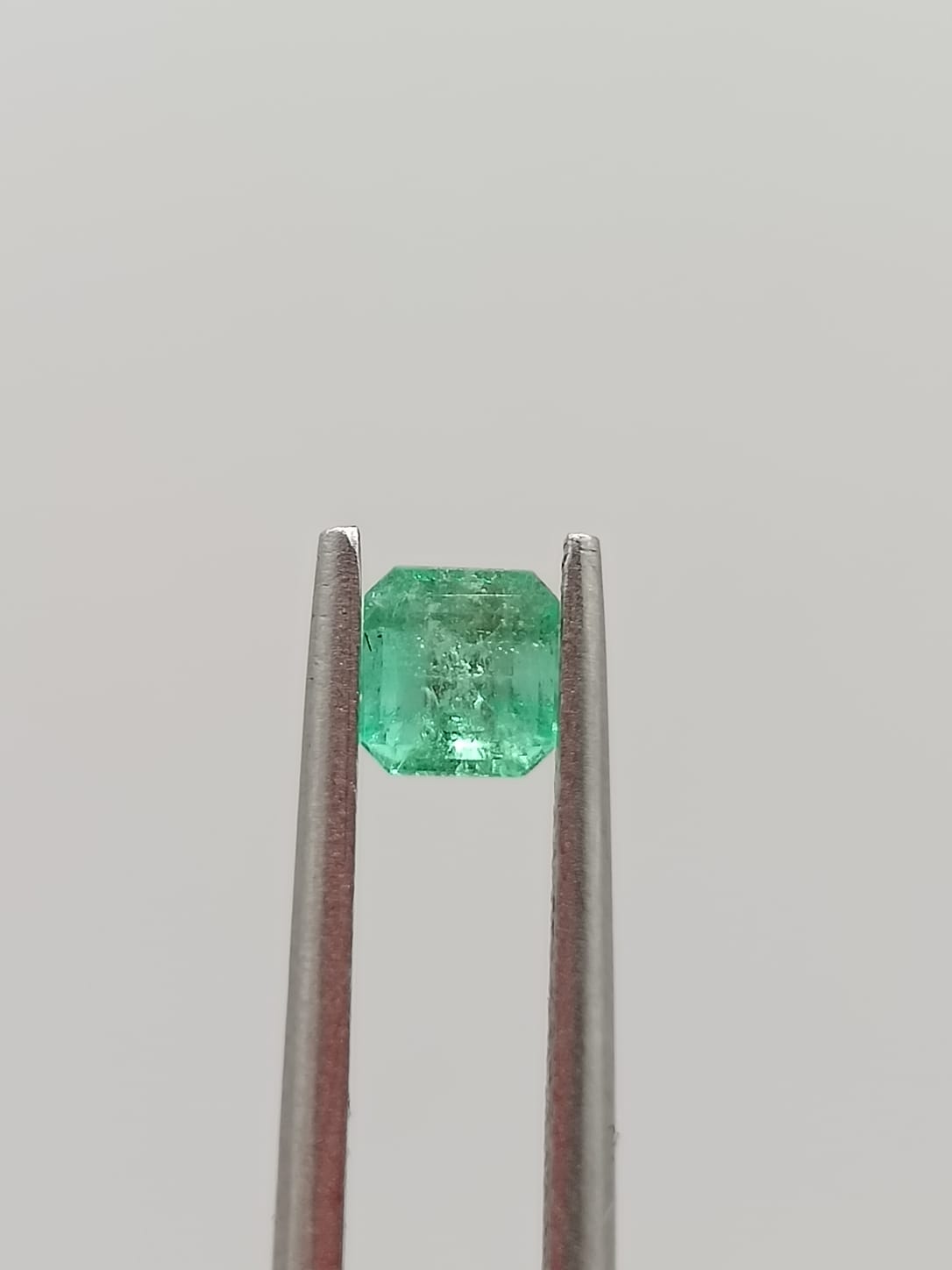 Esmeralda colombiana cuadrada de 0.38ct