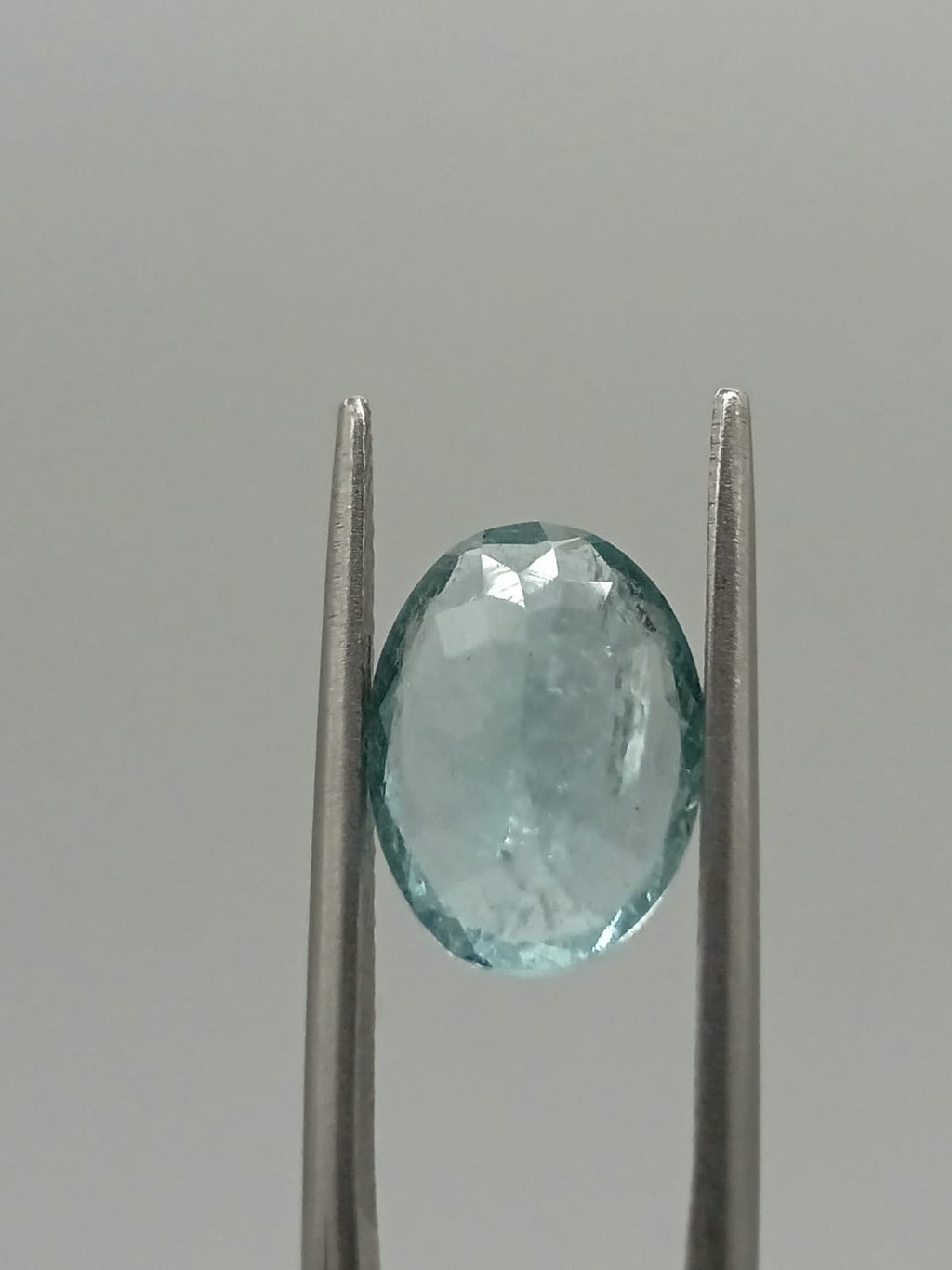 Aguamarina ovalada de 3.11ct