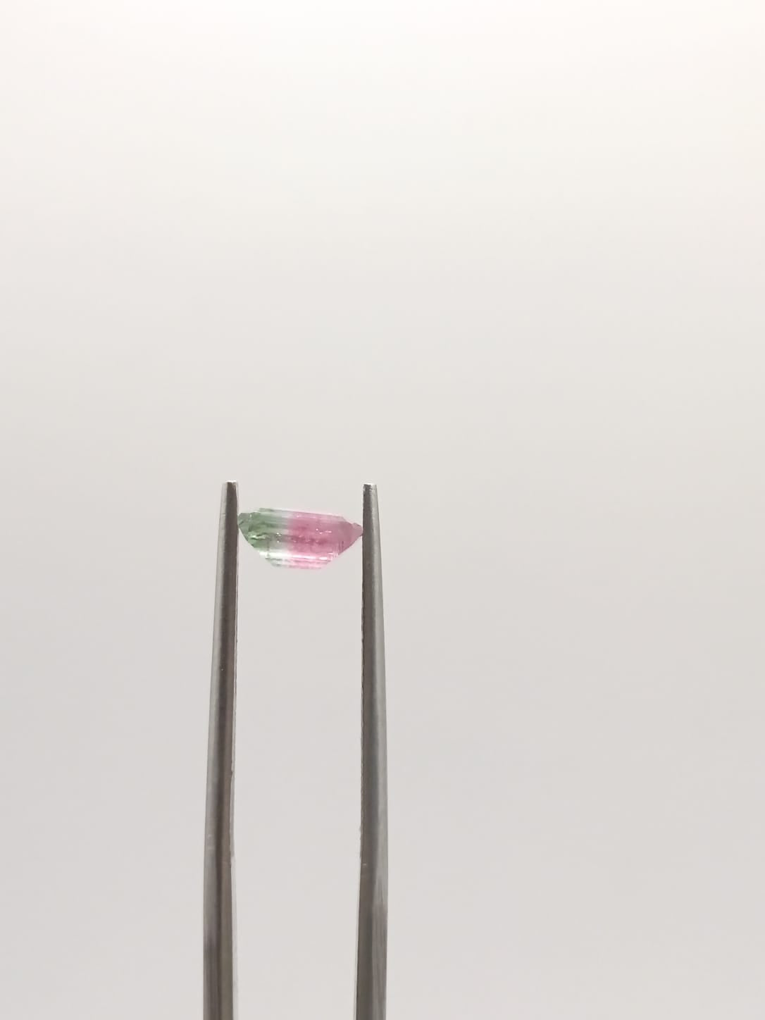 Turmalina sandia rectangular de 0.99ct