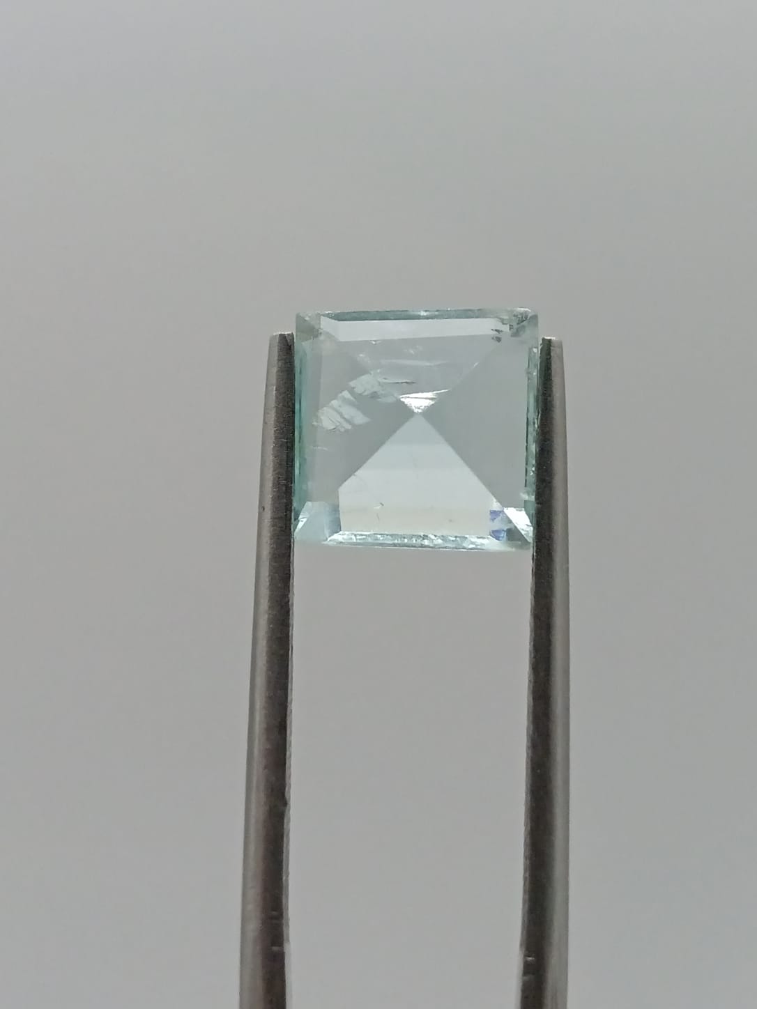 Aguamarina cuadrada de 3.03ct