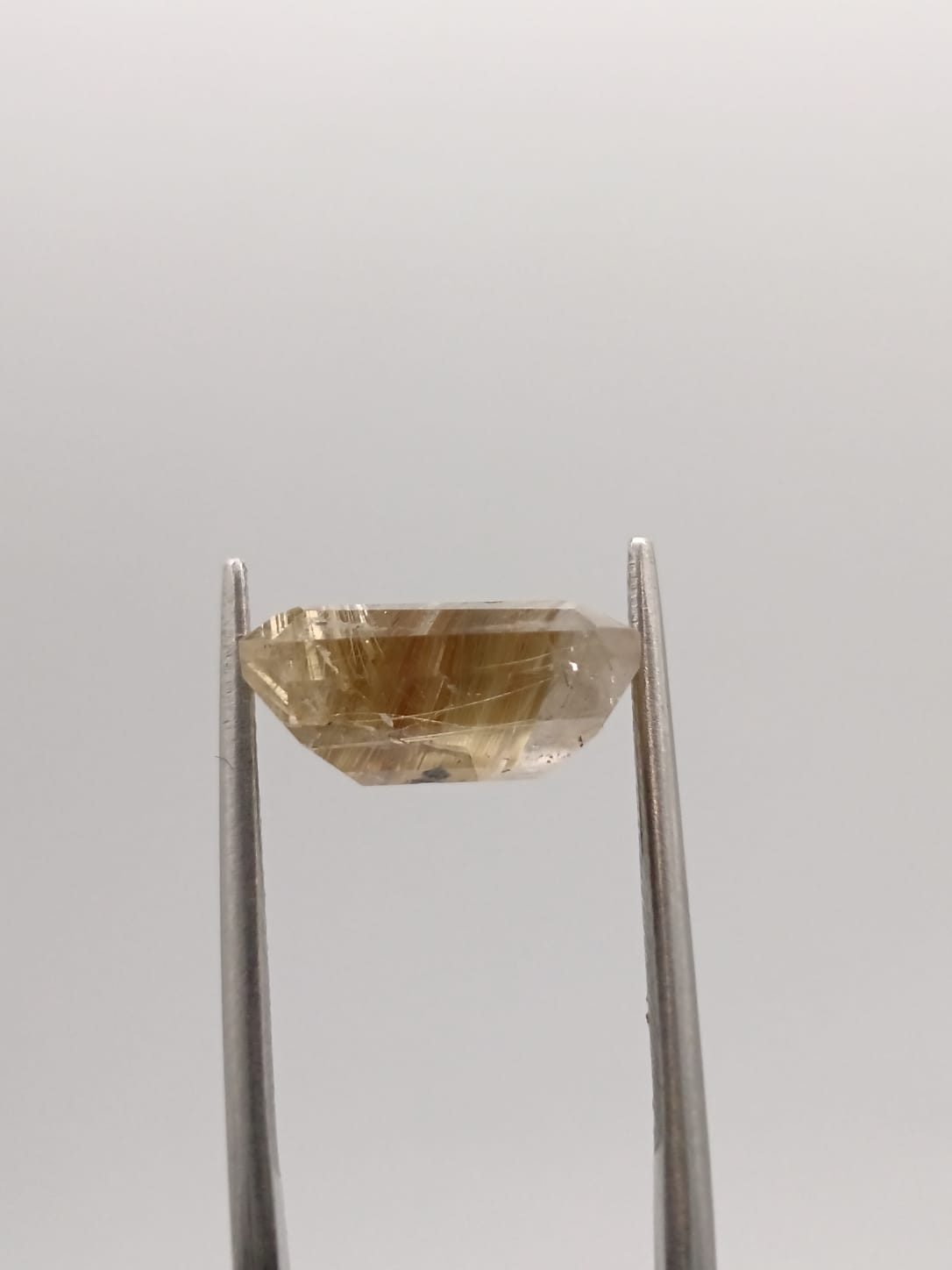 Cuarzo rutilado rectangular de 5.99ct