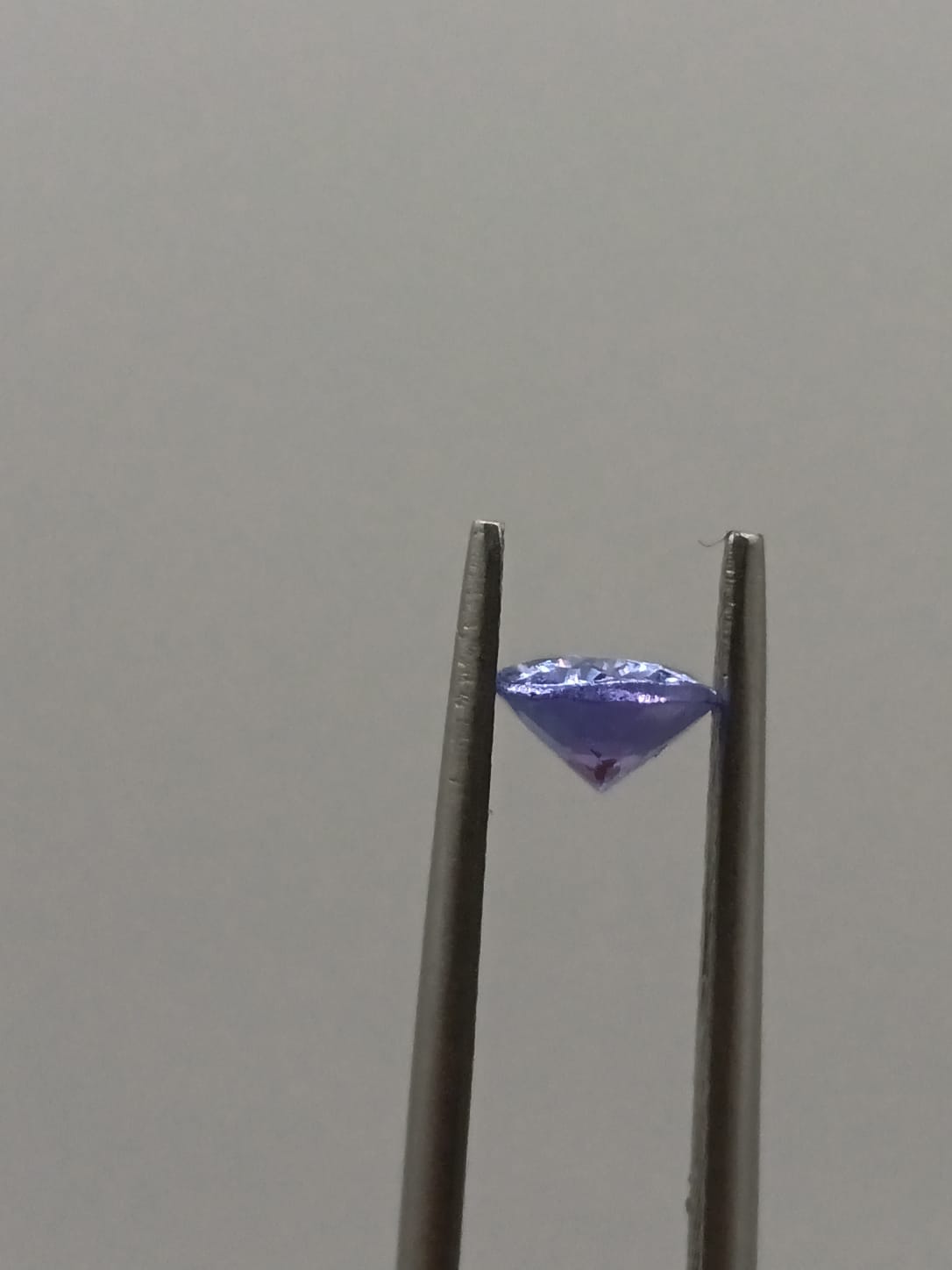 Tanzanita ovalada de 0.79ct