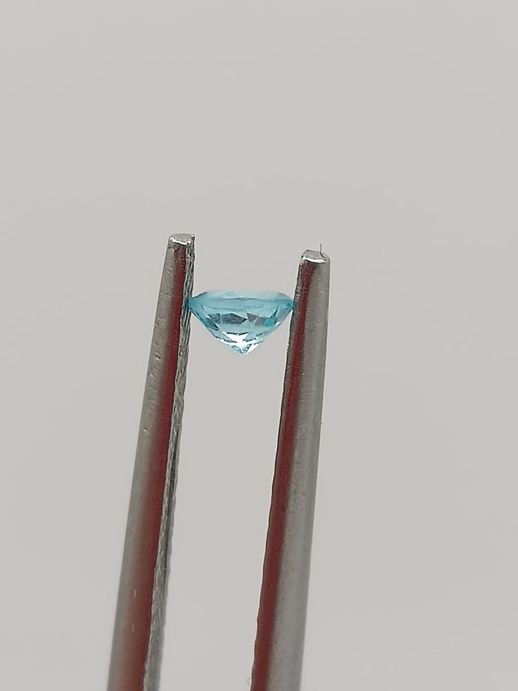 Aguamarina circular de 0.18ct