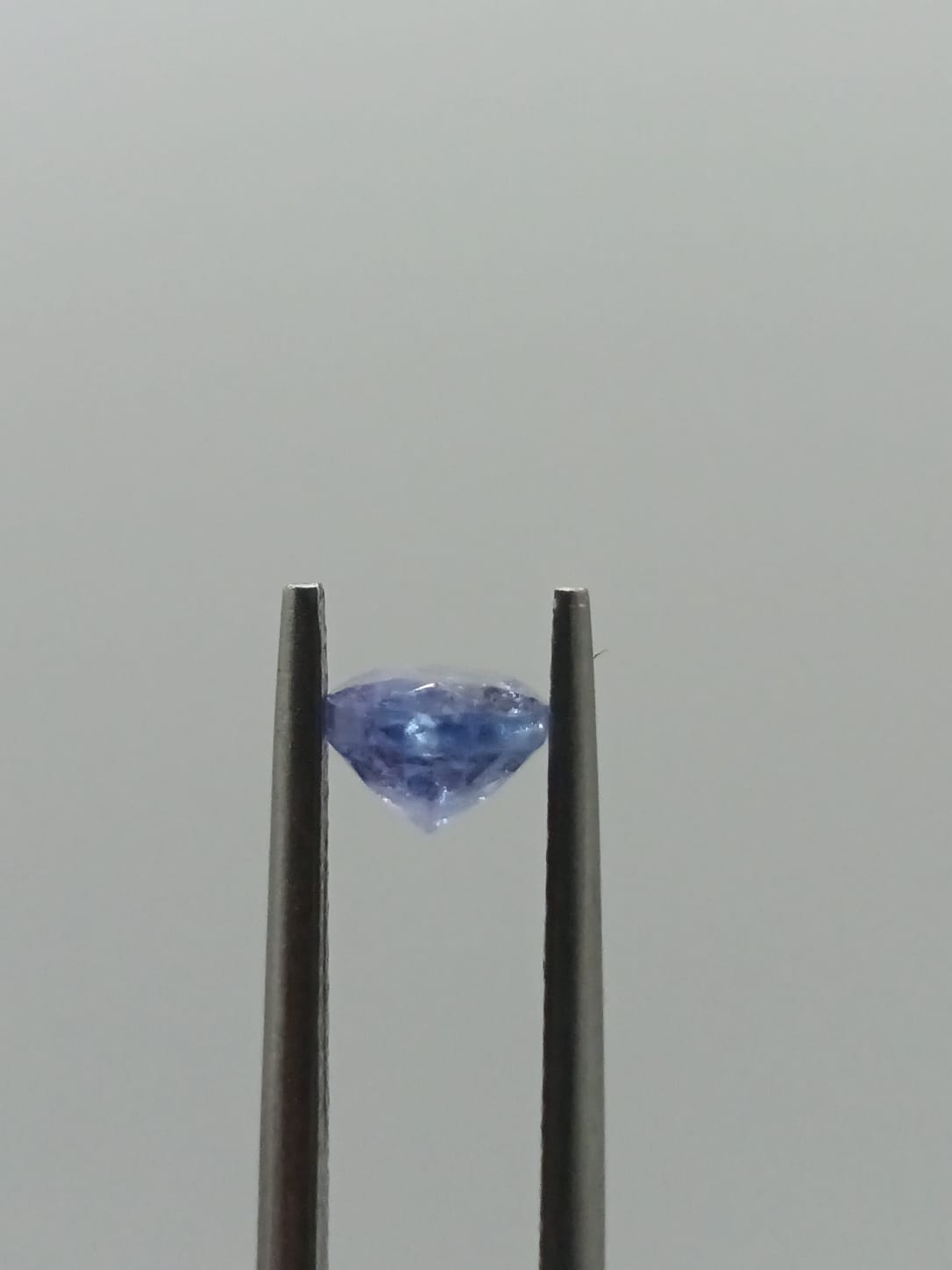 Tanzanita ovalada de 0.91ct