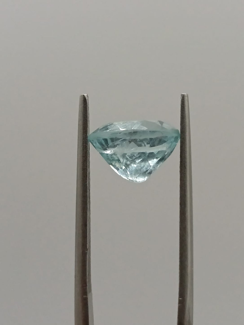 Aguamarina ovalada de 2.55ct