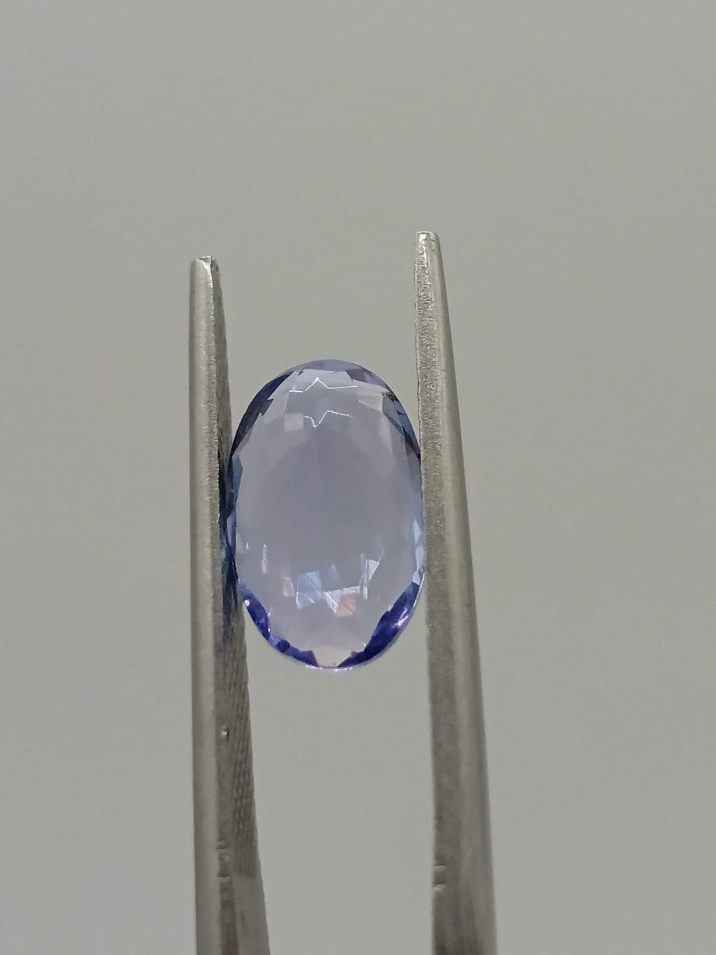 Tanzanita ovalada de 2.25ct