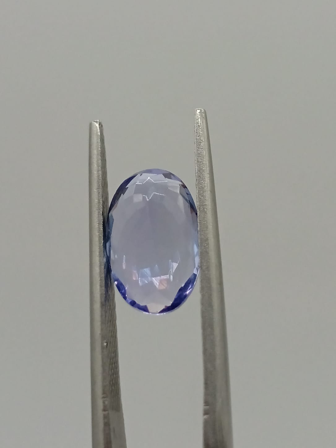 Tanzanita ovalada de 2.25ct