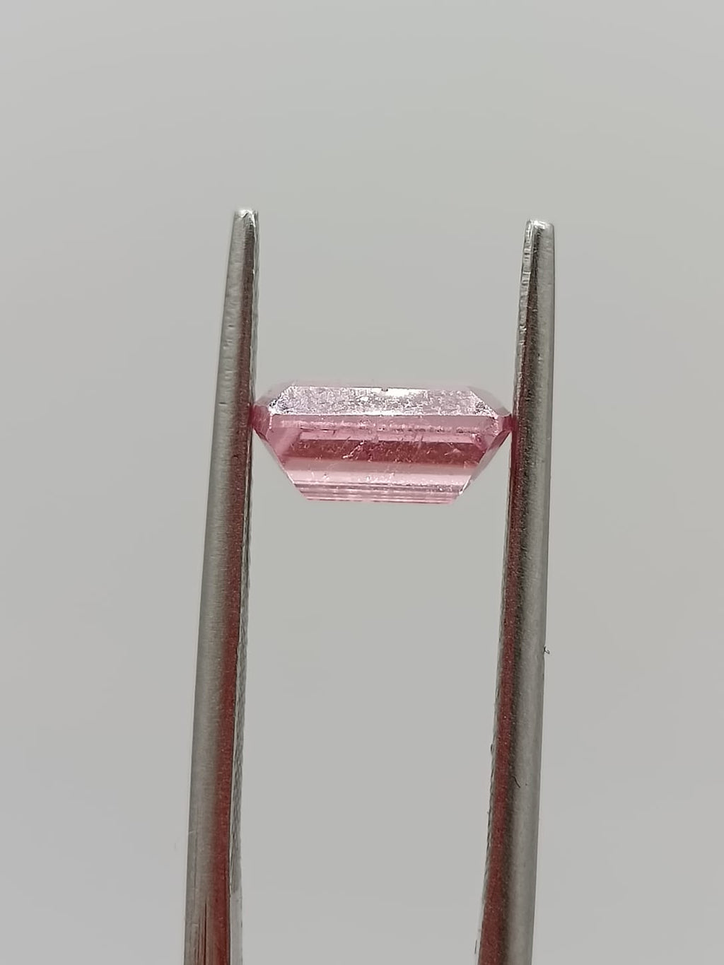 Turmalina rosa rectangular de 1.62ct