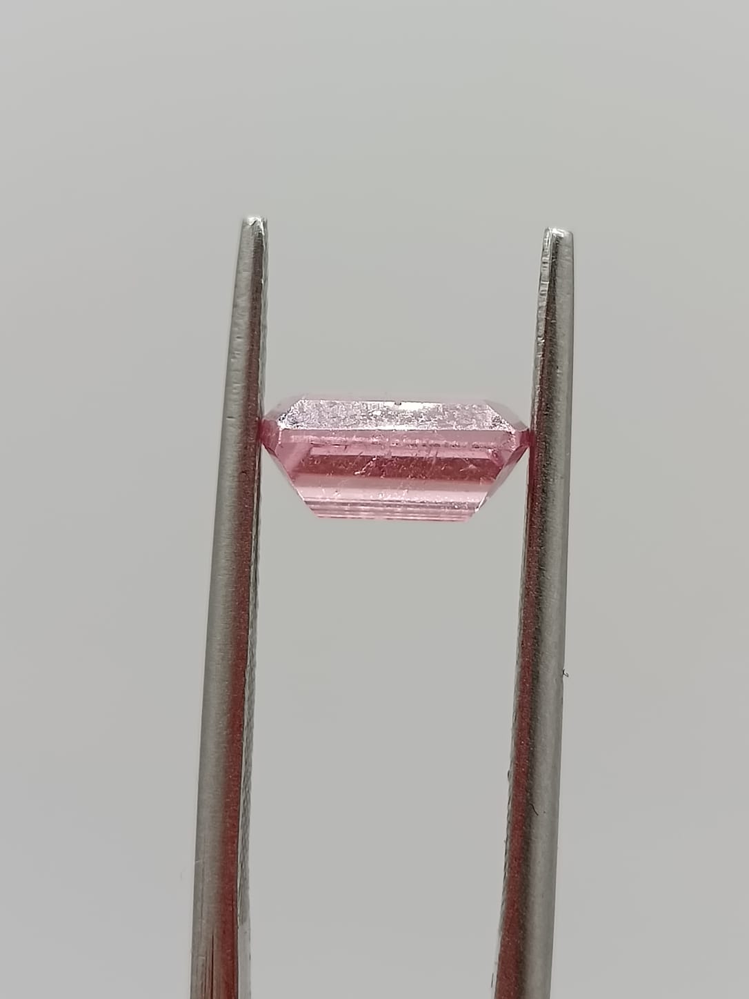Turmalina rosa rectangular de 1.62ct