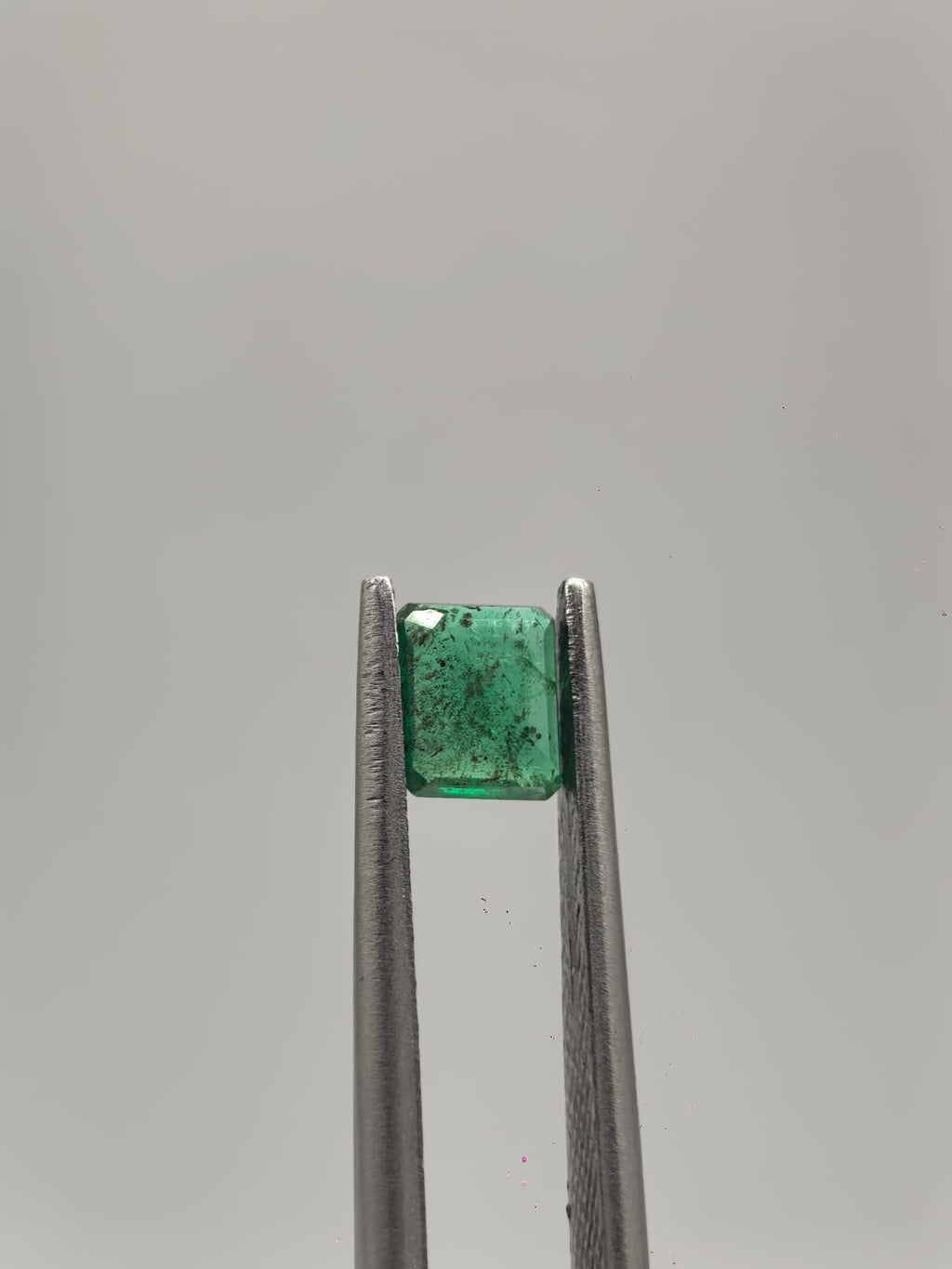 Esmeralda colombiana rectangular de 0.41ct
