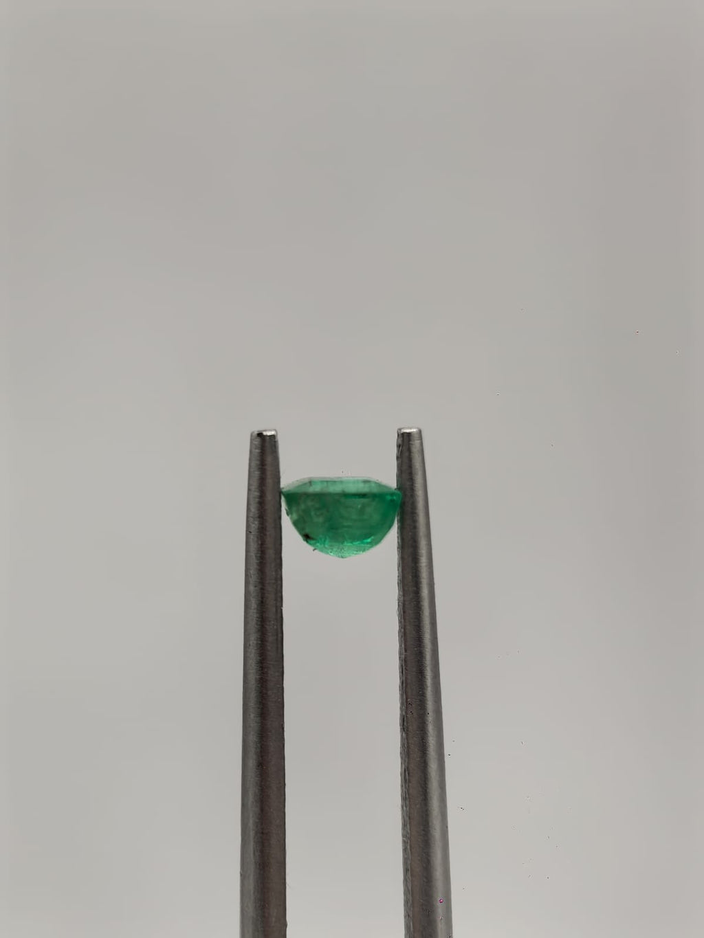 Esmeralda colombiana cuadrada de 0.31ct