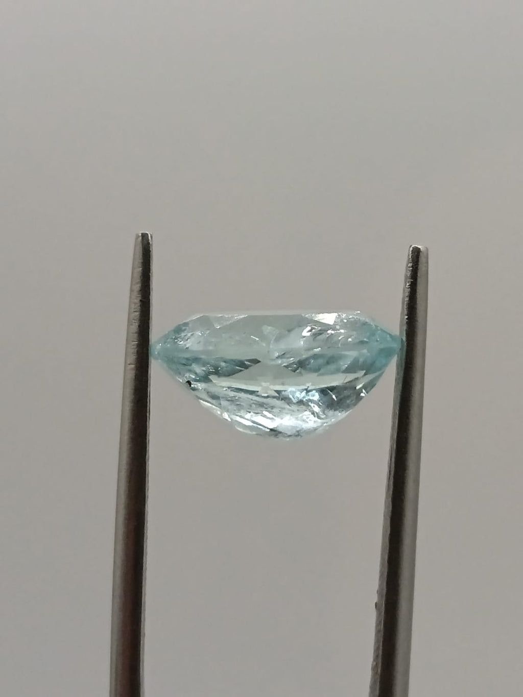 Aguamarina ovalada de 2.87ct