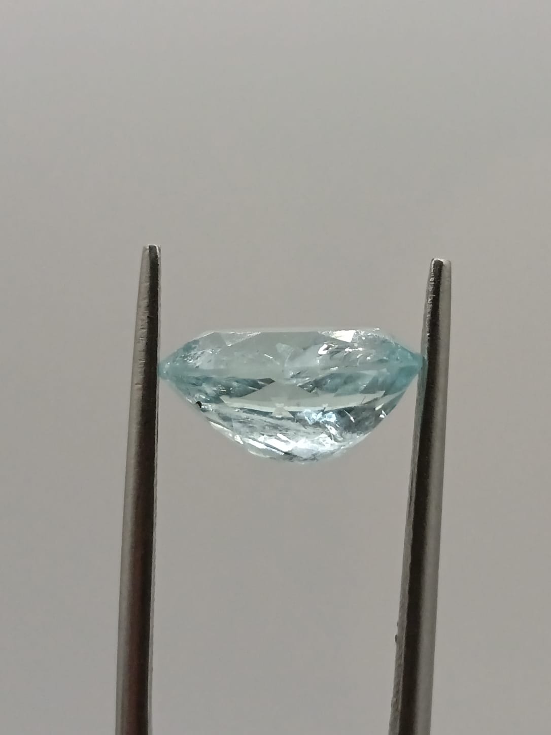 Aguamarina ovalada de 2.87ct