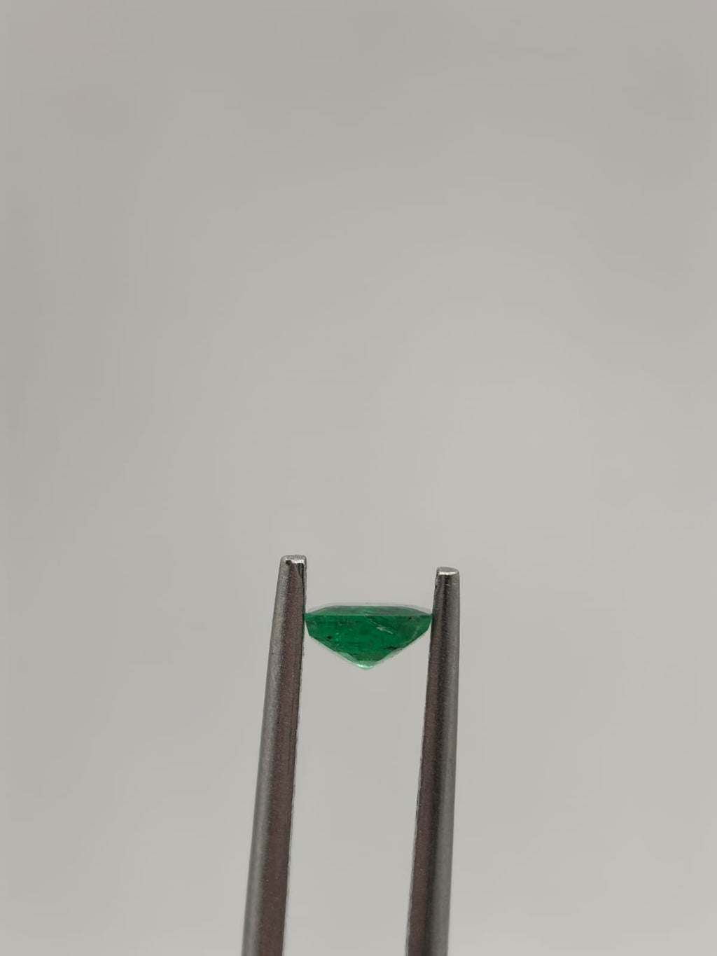 Esmeralda colombiana rectangular de 0.37ct