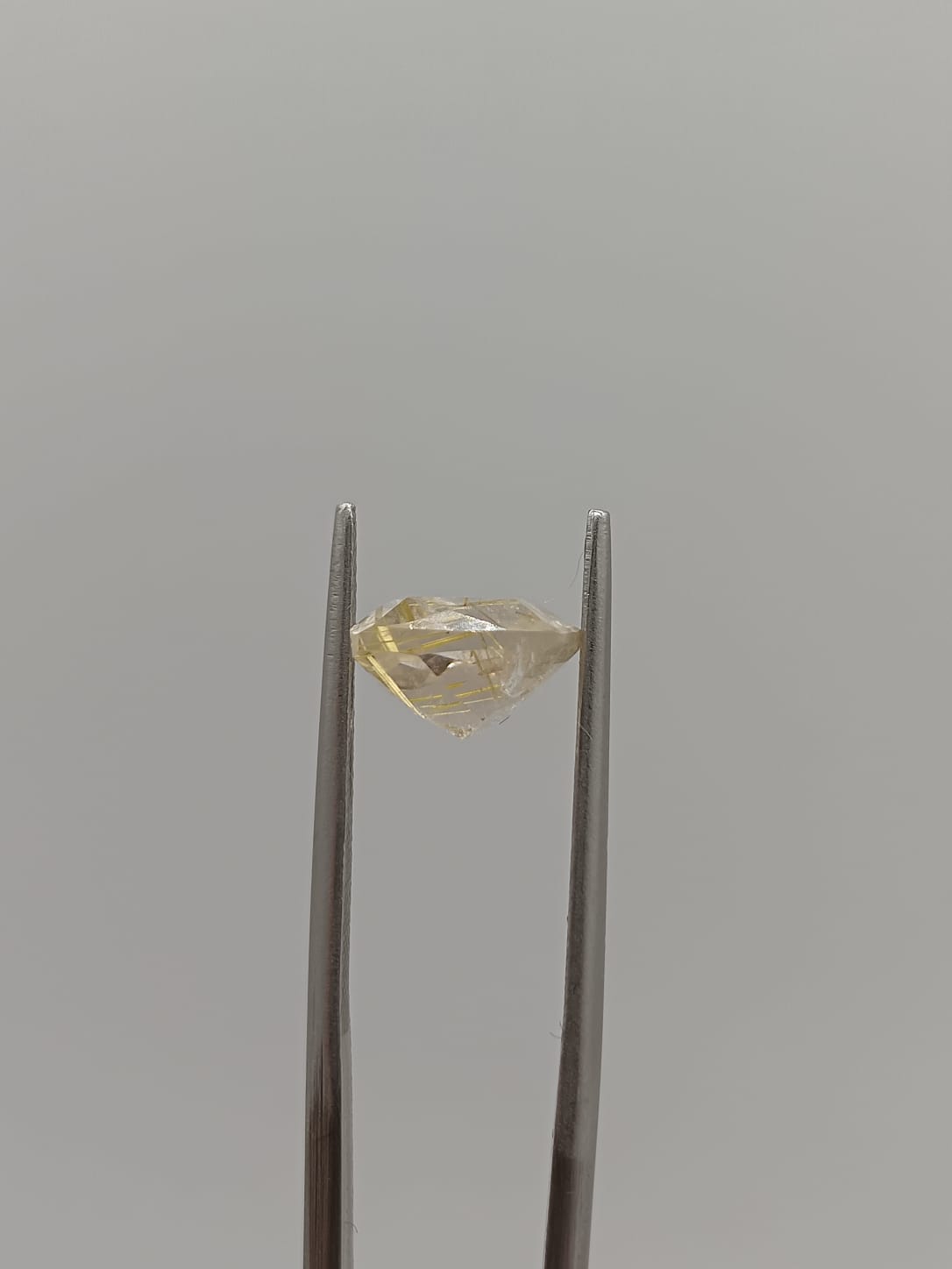 Cuarzo rutilado rectangular de 4.03ct