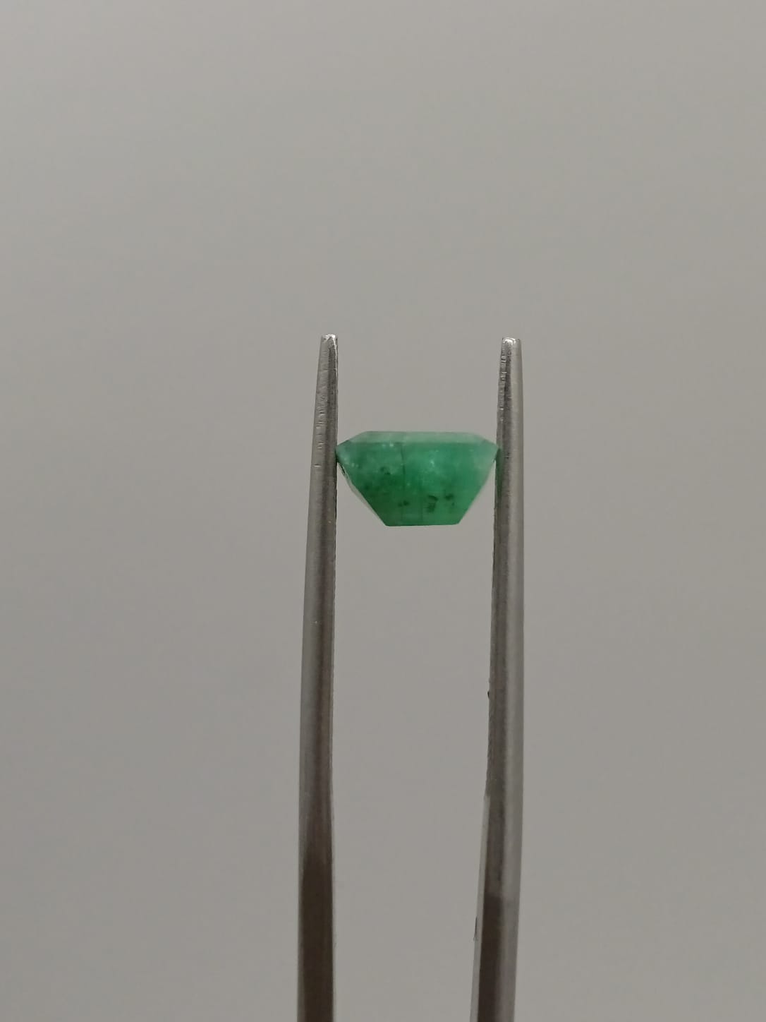 Esmeralda brasileña rectangular de 1.20ct