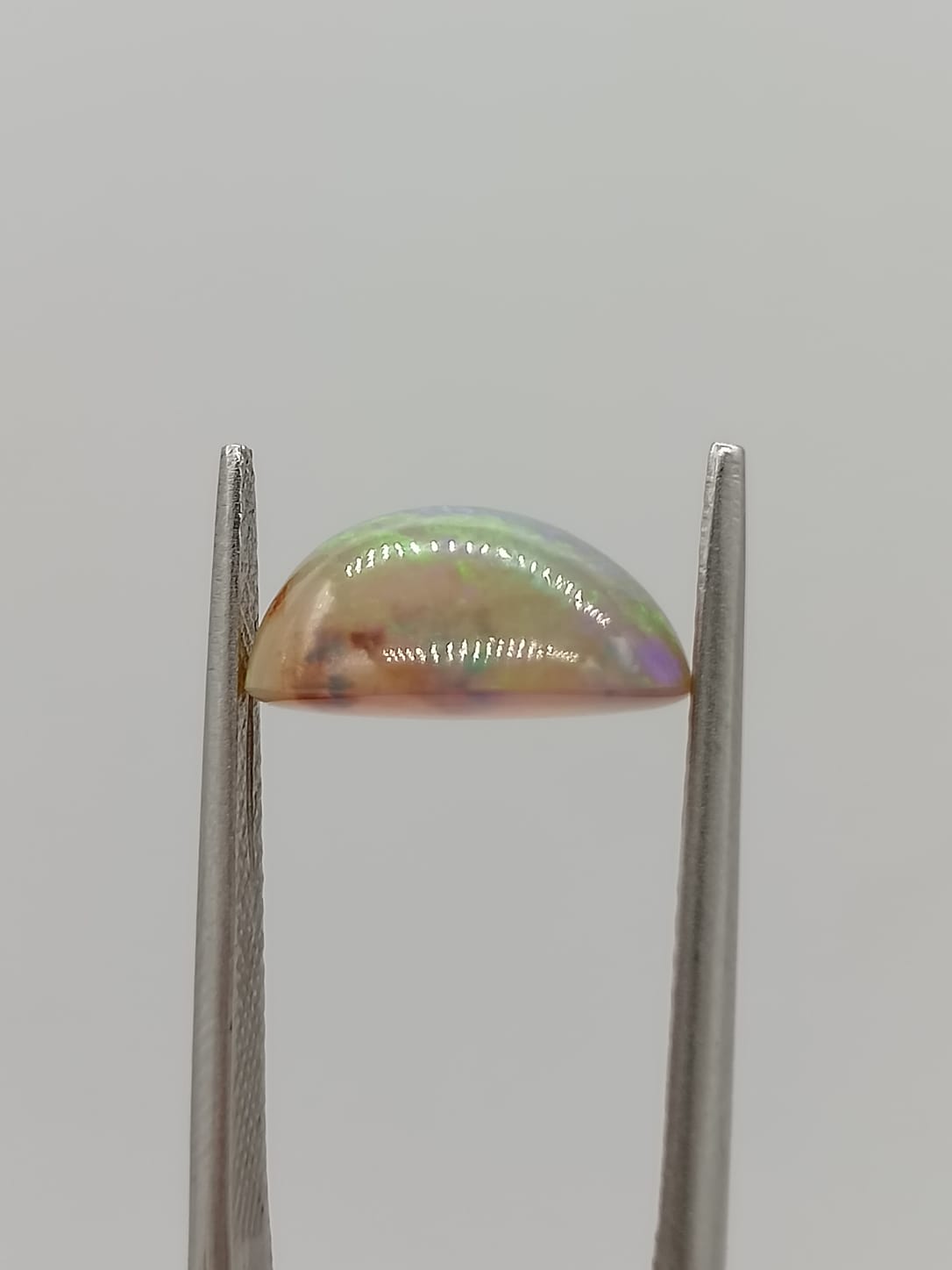 Ópalo ovalado de 2.94ct