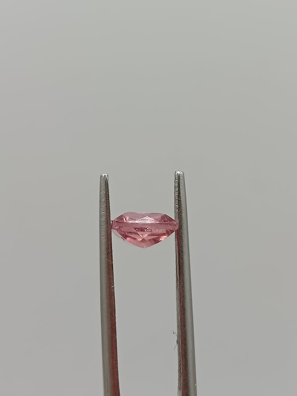Turmalina rosa rectangular de 1.47ct