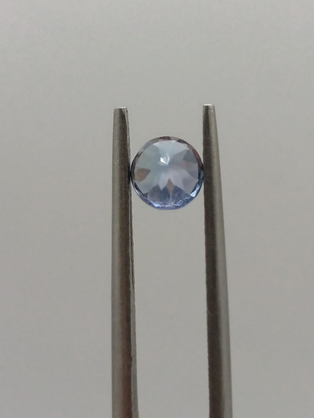 Tanzanita circular de 0.57ct