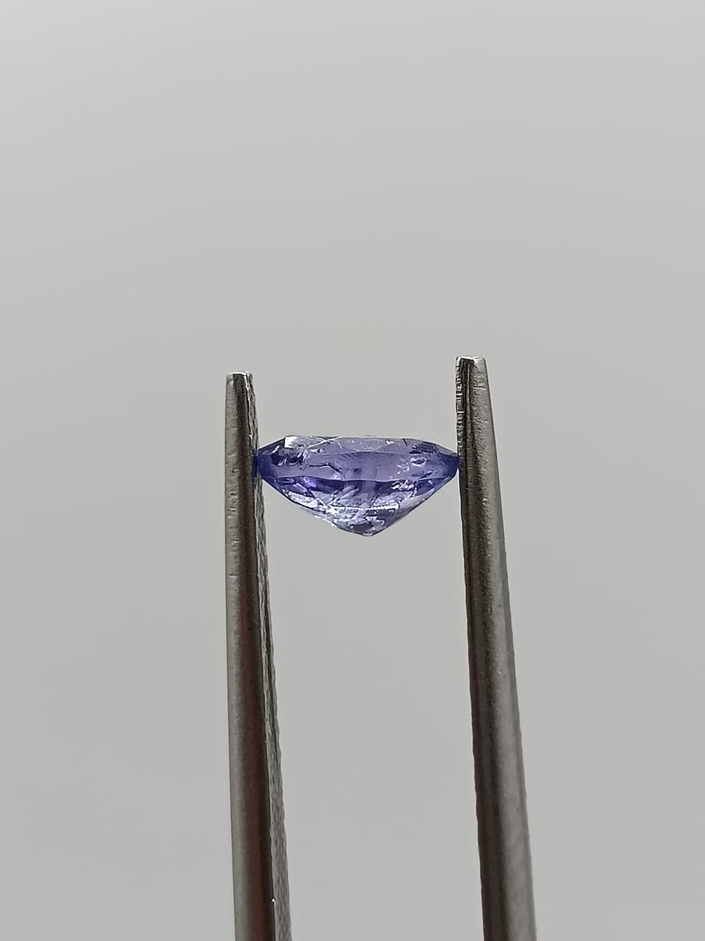 Tanzanita ovalada de 0.54ct