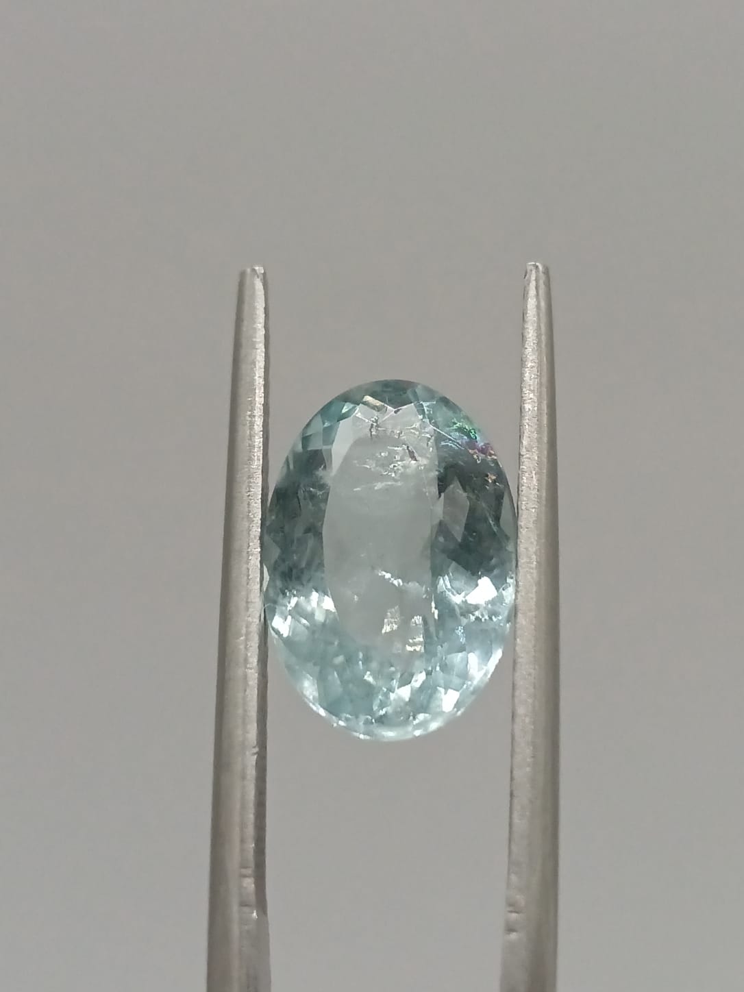 Aguamarina ovalada de 2.88ct