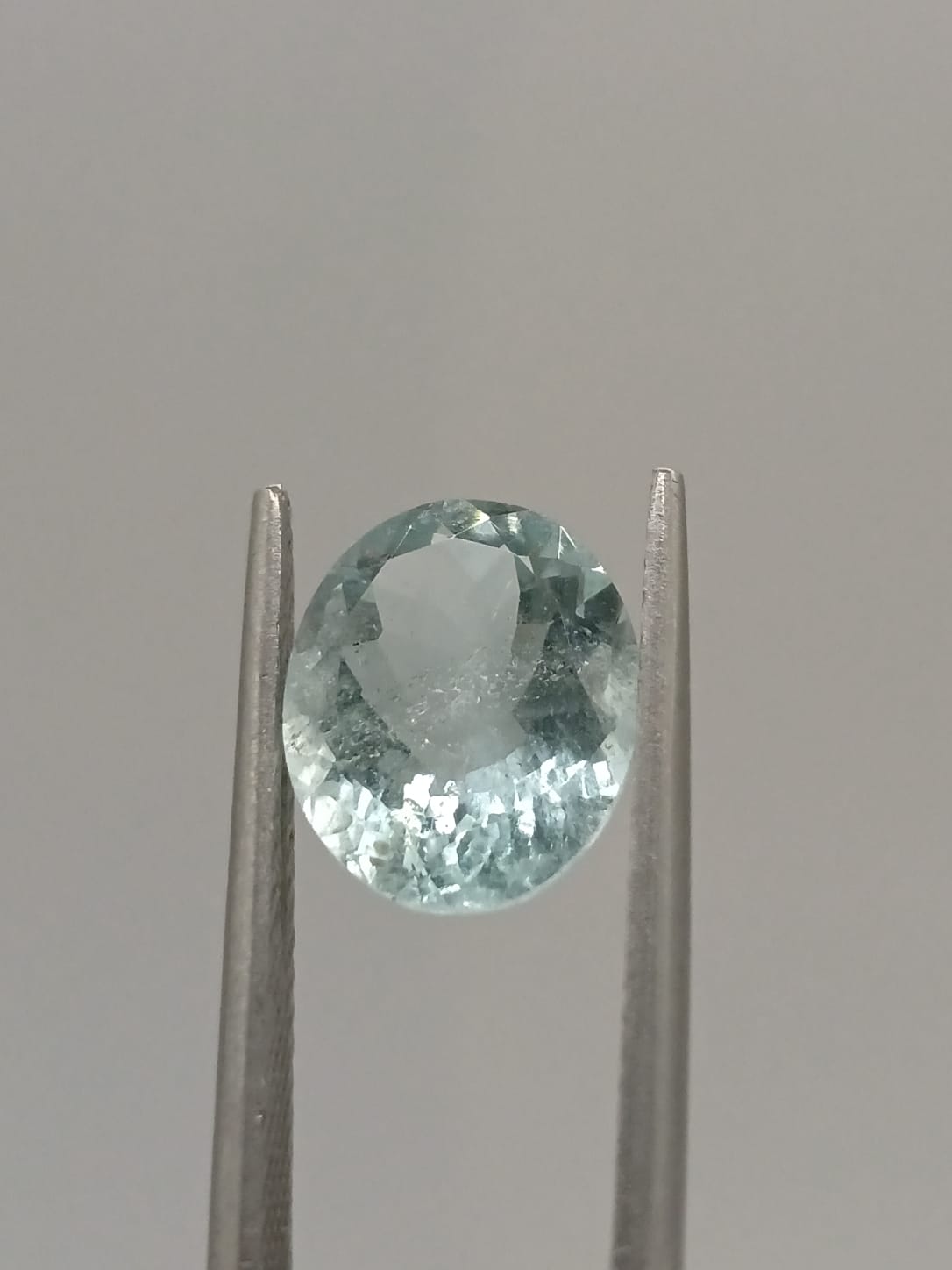 Aguamarina ovalada de 2.87ct