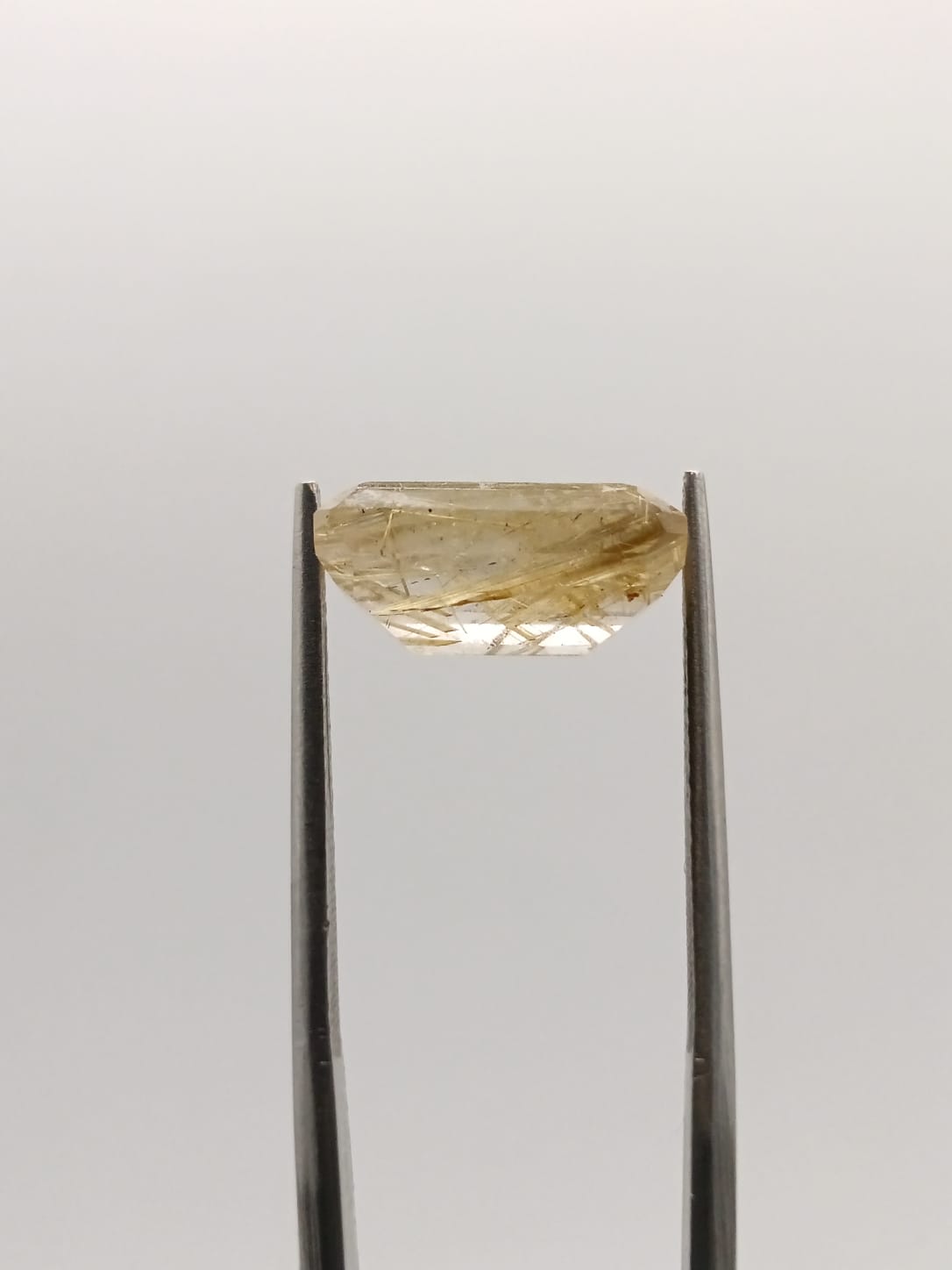 Cuarzo rutilado rectangular de 6.11ct